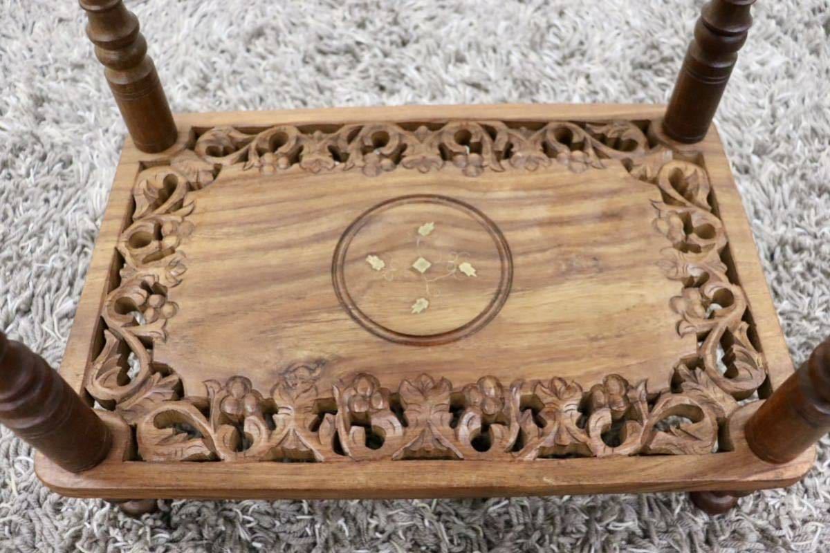 GMFS294○インド製 サイドテーブル ナイトテーブル 飾り台 花台 シェルフ 彫刻 レリーフ 輸入家具 アンティーク アジアン モダン 展示品