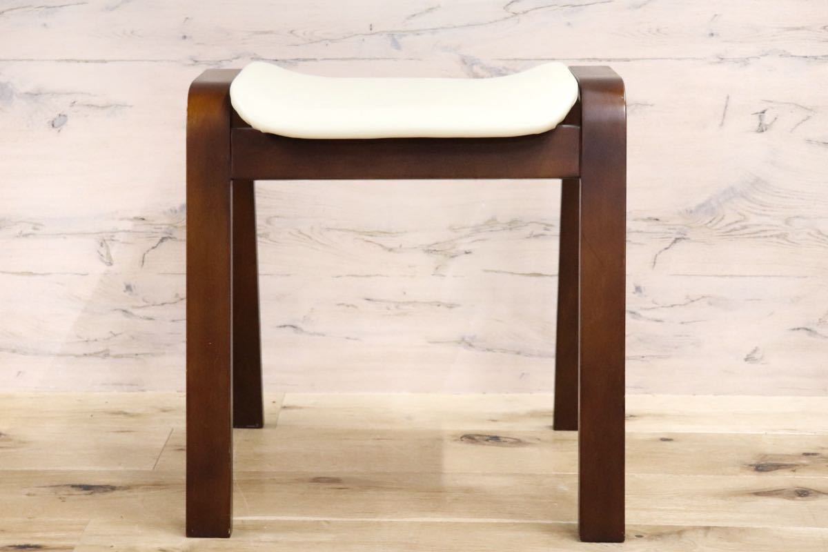 GMFK687○不二貿易 スツール 腰掛け スタッキング 曲木 モダン レトロ アイボリー