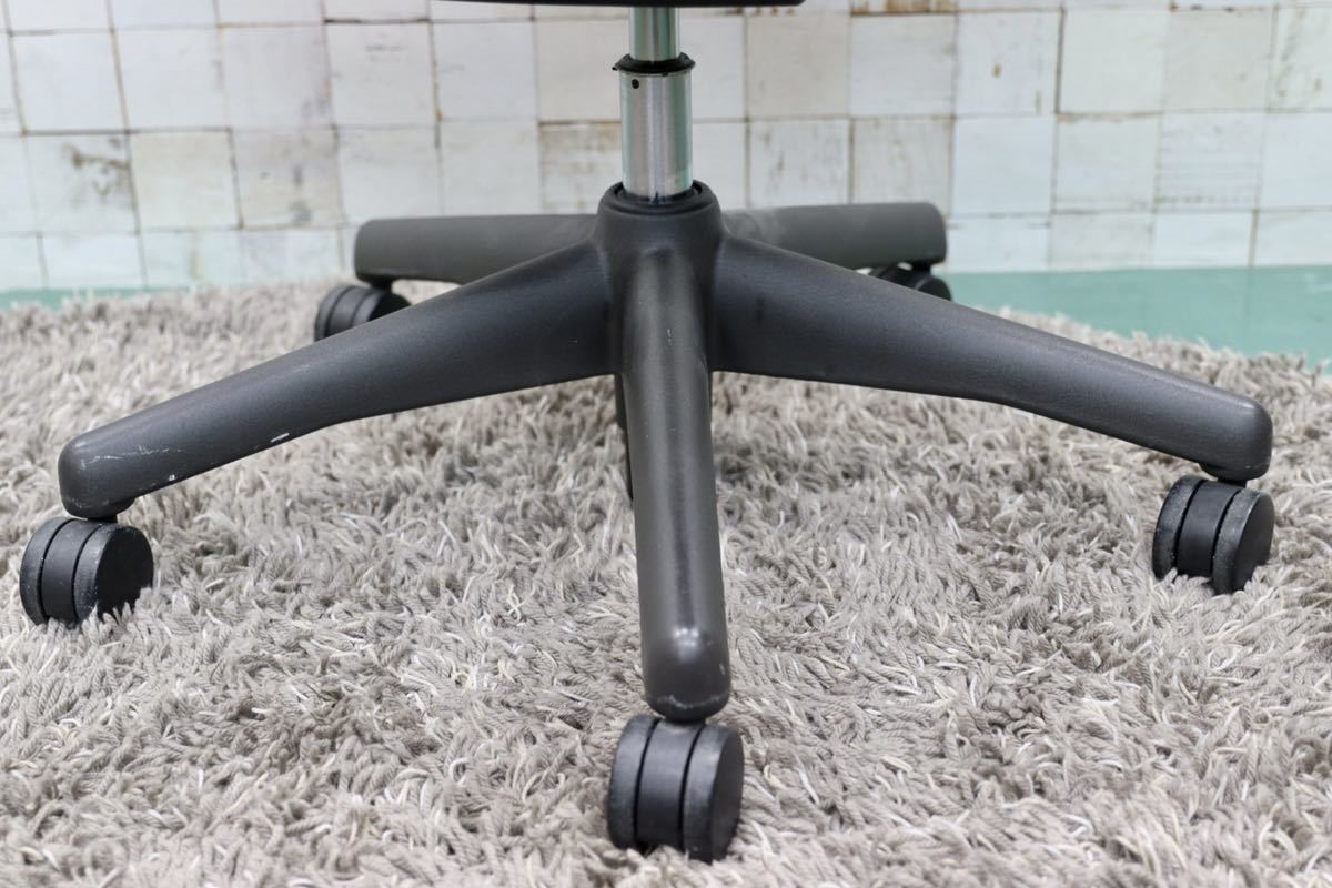 GMFS373○Herman Miller / ハーマンミラー AERON アーロンチェア デスクチェア ポスチャーフィット 書斎椅子 Bサイズ