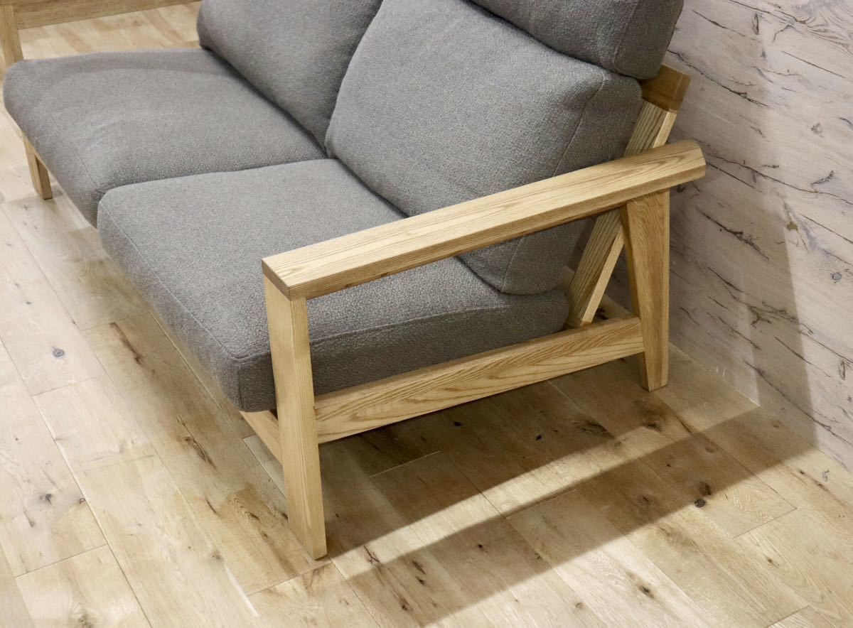 GMFK703○CRASH GATE / クラッシュゲート オーネス 2人掛けソファ ラブソファ ファブリック タモ材 ヘッドレスト 関家具 定価約15万 美品