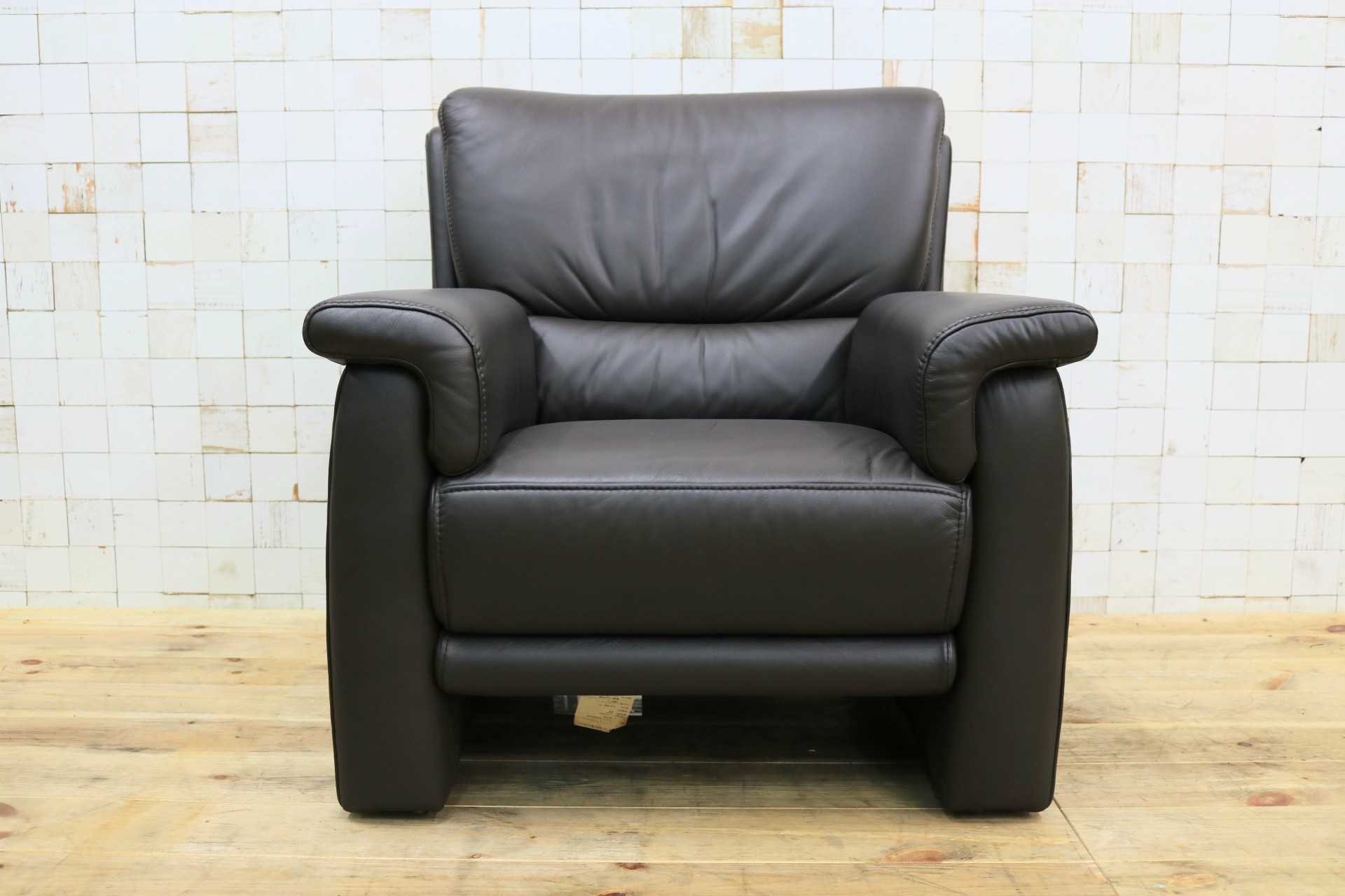 GMIK305○himolla / ヒモラ ベルク 1人掛けソファ シングルソファ 総革 ダークブラウン 最高級 ドイツ IDC大塚家具 定価約21.3万