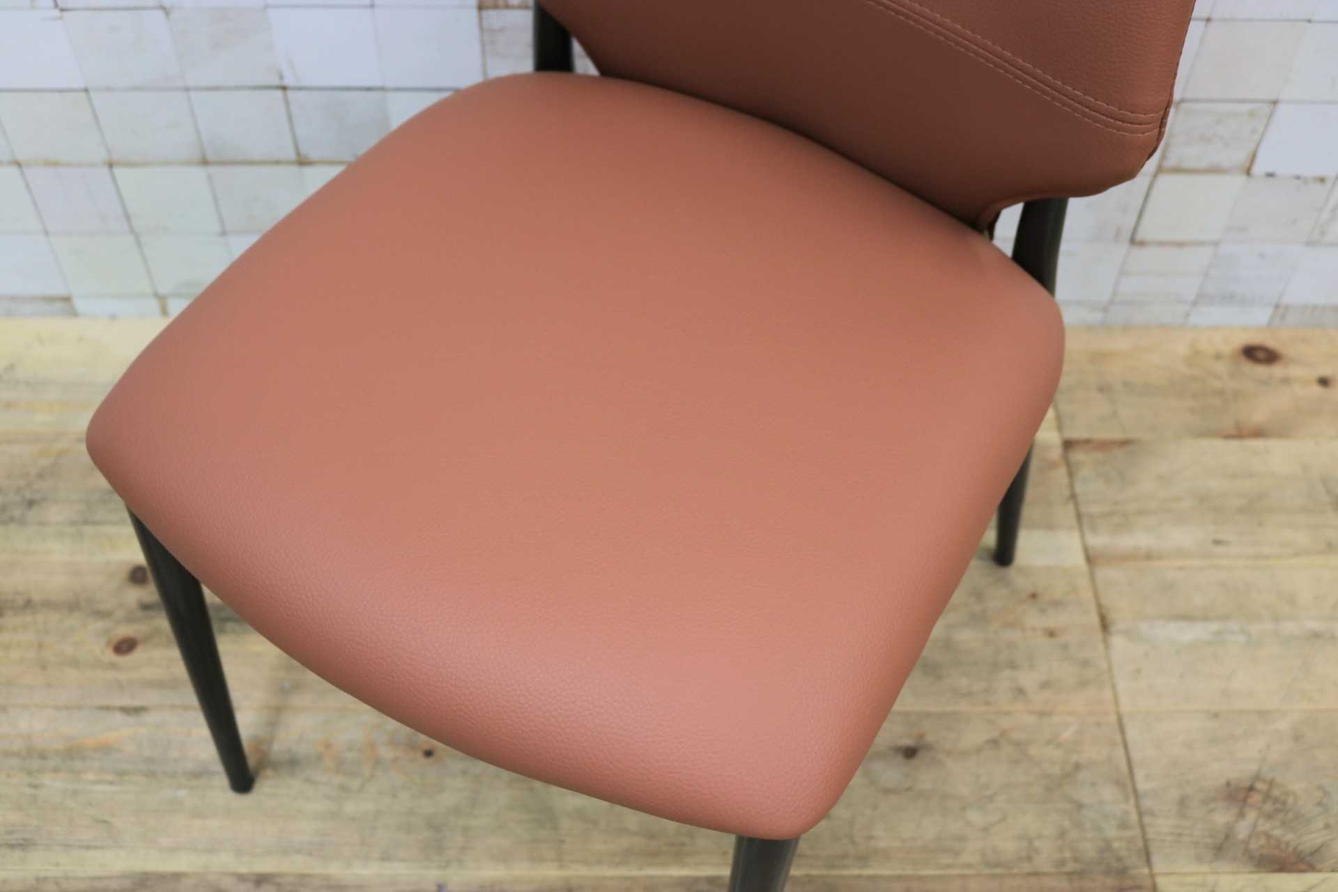 GMIK664◯ダイニングチェア 食卓椅子 椅子 アームレスチェア レザー 本革 ナチュラル シンプル モダン 展示品