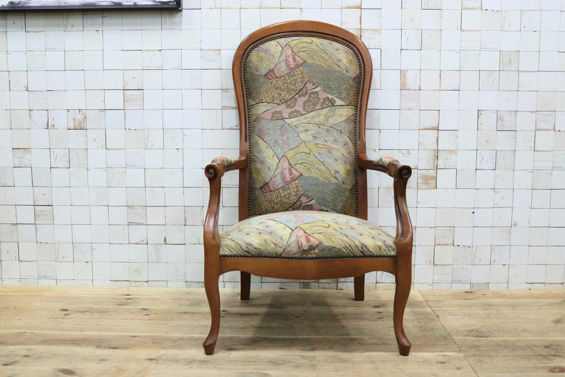 GMIK583○イタリア製 サロンチェア 椅子 アームチェア ファブリック 鋲打ち 猫脚 クラシック ヨーロピアン アンティーク調 ロココ調