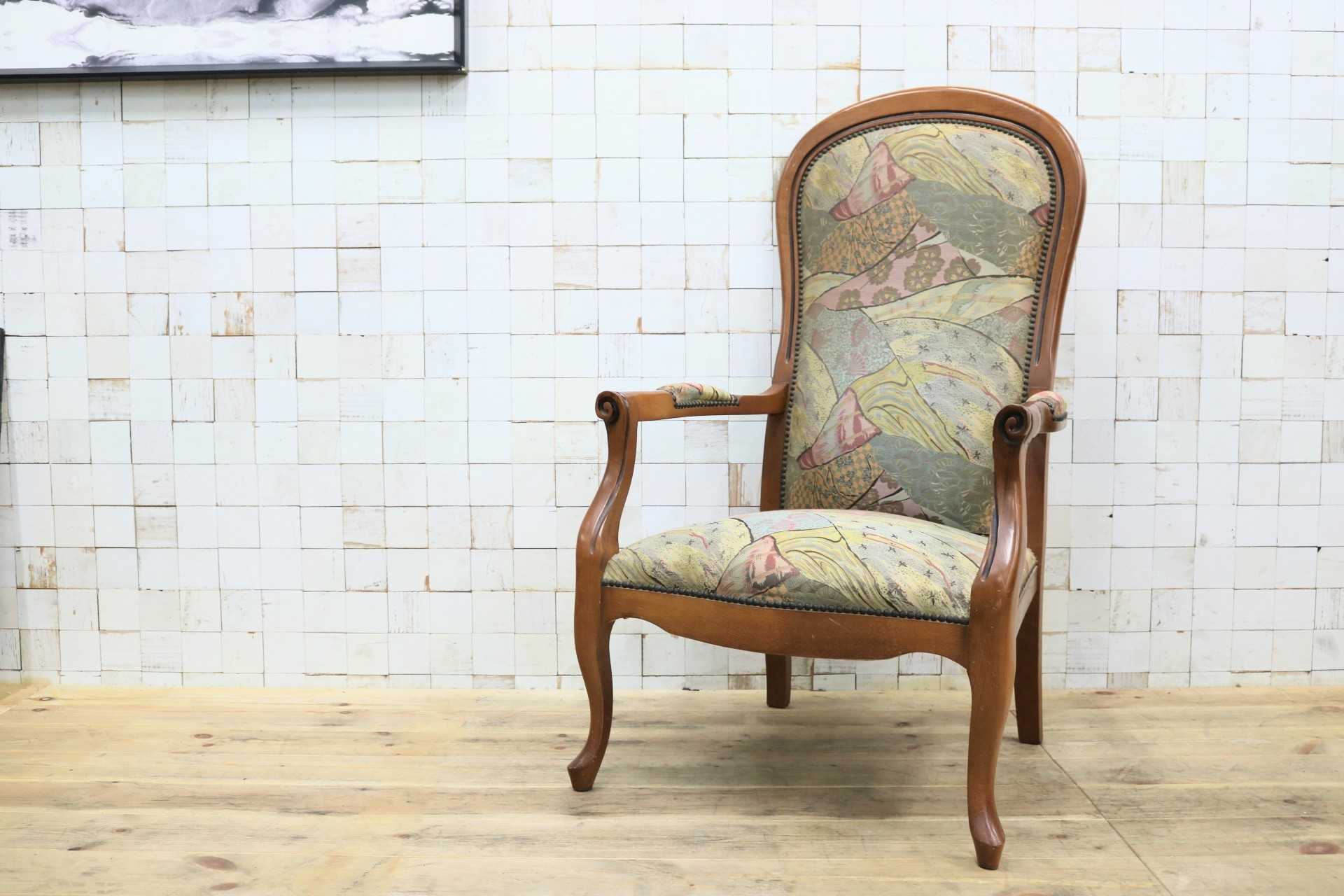 GMIK583○イタリア製 サロンチェア 椅子 アームチェア ファブリック 鋲打ち 猫脚 クラシック ヨーロピアン アンティーク調 ロココ調