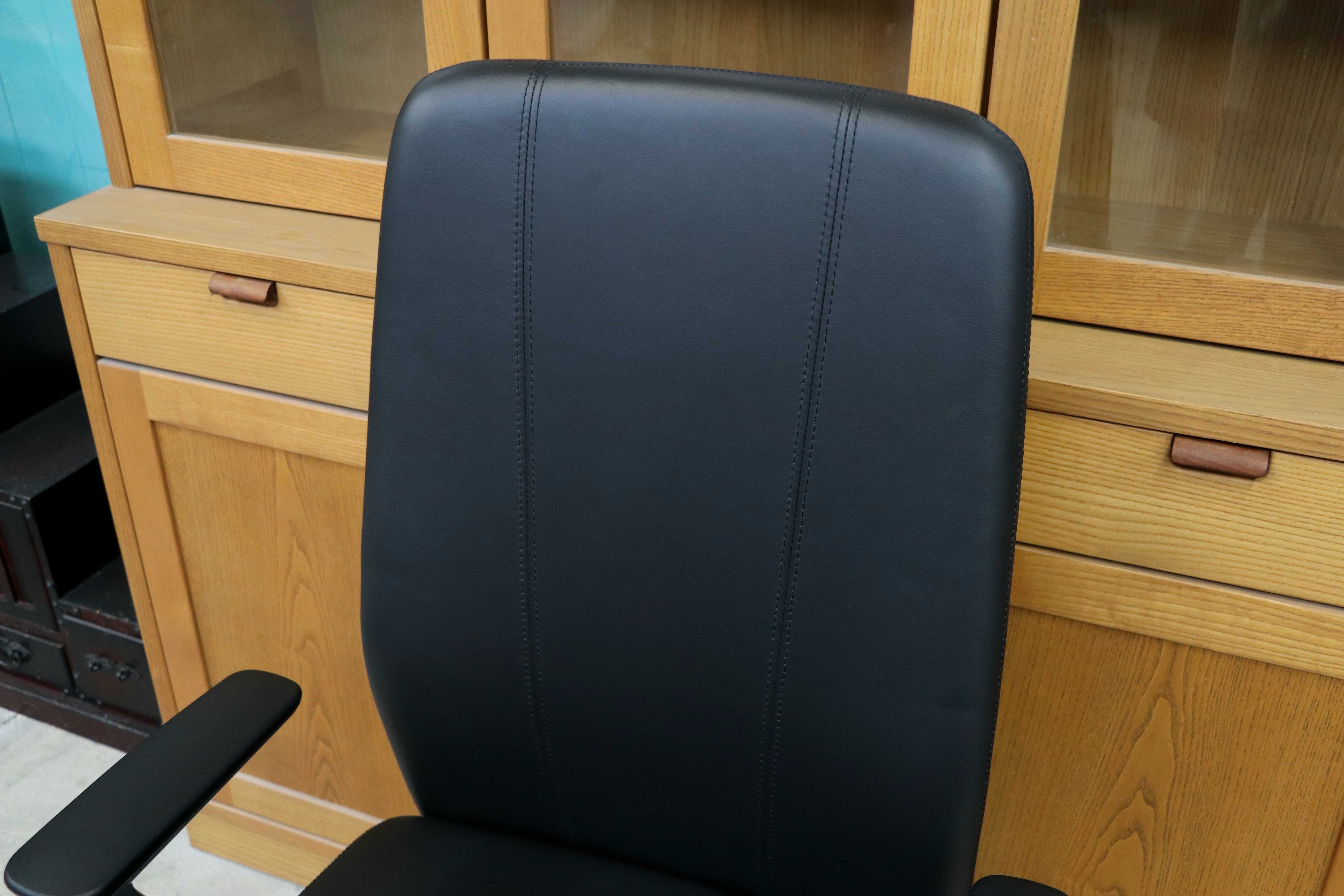 GMIK678D○okamura / オカムラ CRAFTIE クラフティー デスクチェア オフィスチェア アームチェア 本革 ウォールナット 定価約38万 展示品