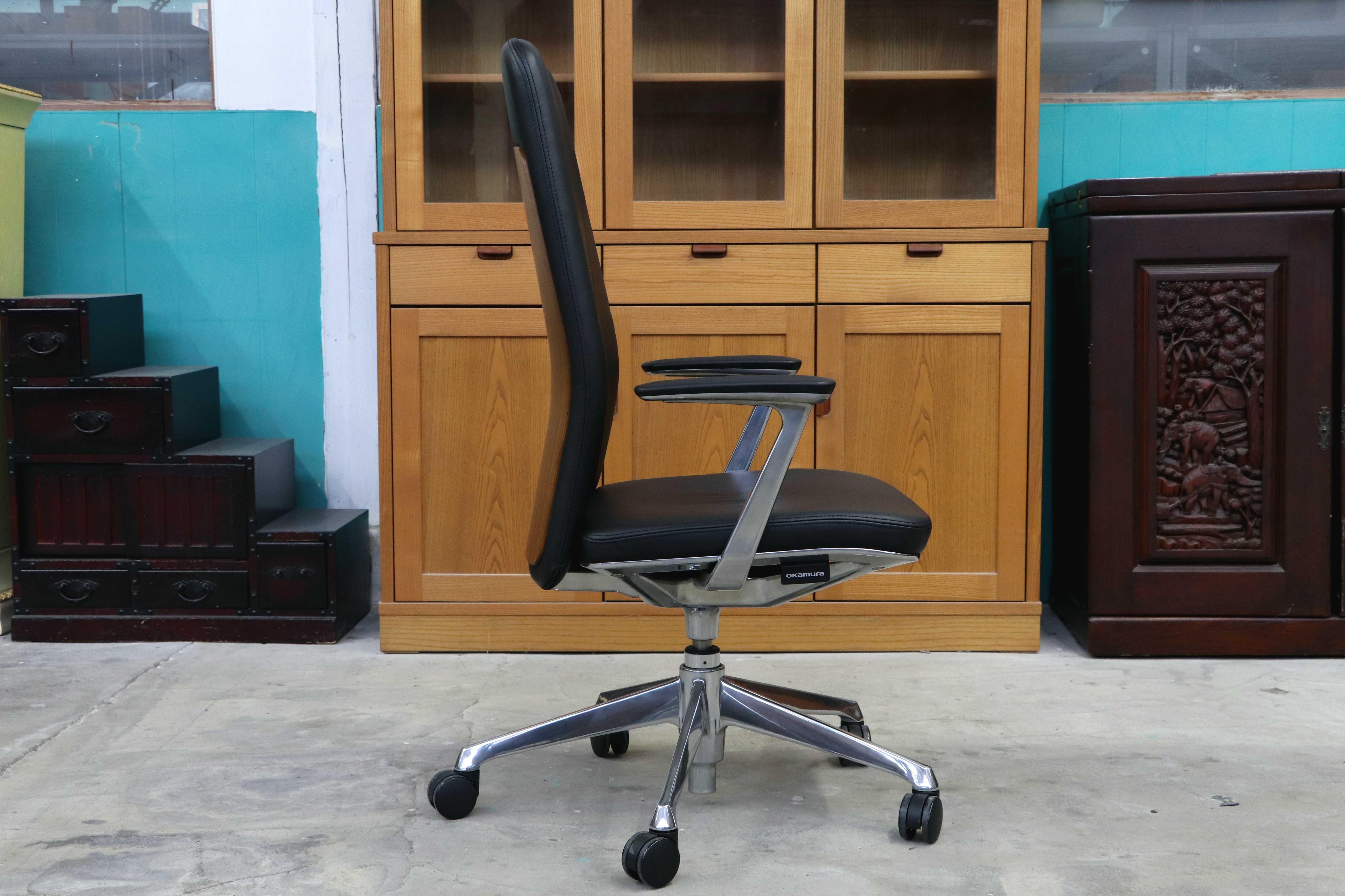 GMIK678H○okamura / オカムラ CRAFTIE クラフティー デスクチェア オフィスチェア アームチェア 本革 ウォールナット 定価約38万 展示品