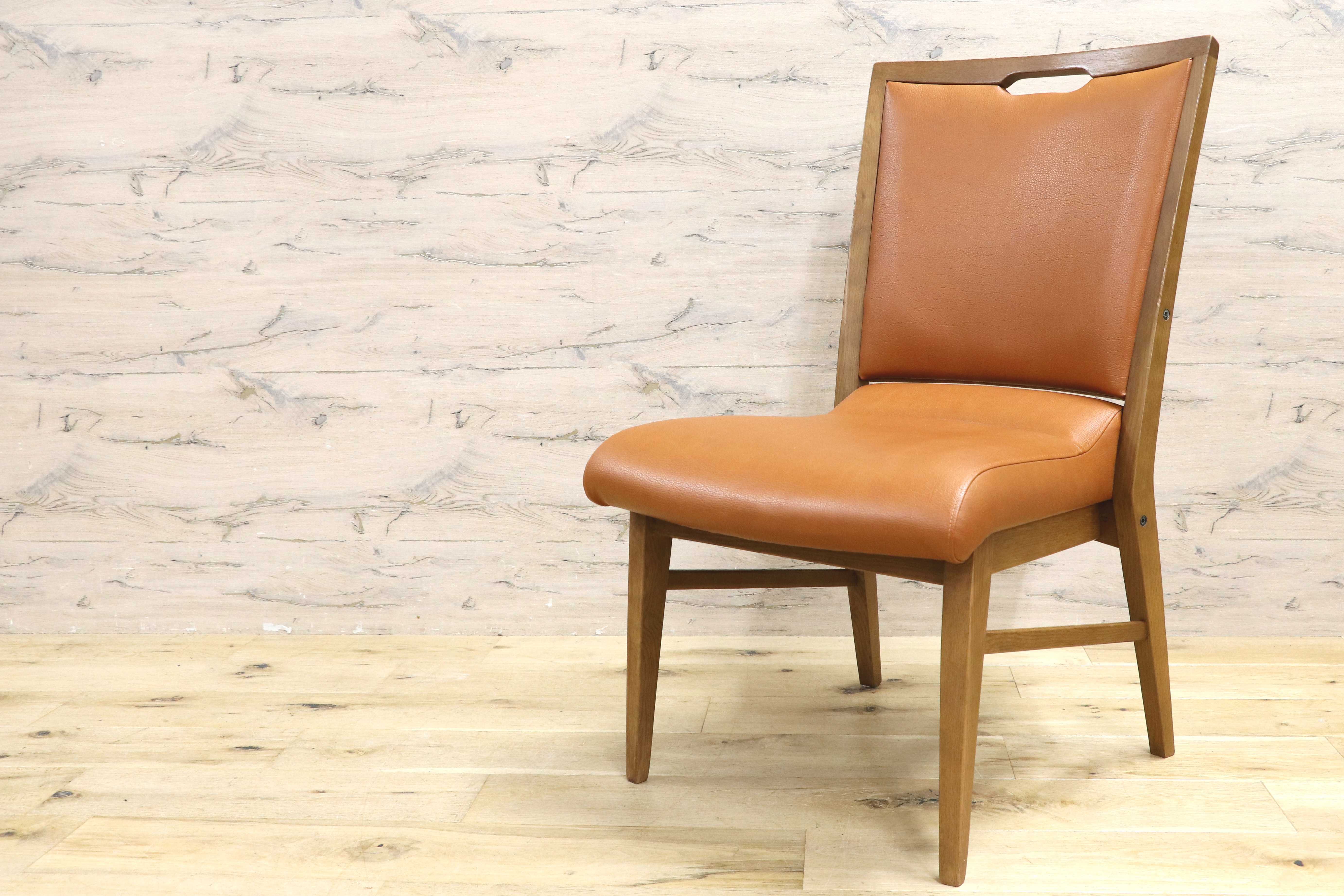 GMIS356B○karimoku / カリモク ダイニングチェア アームレスチェア 椅子 国産家具 1人掛け レザー