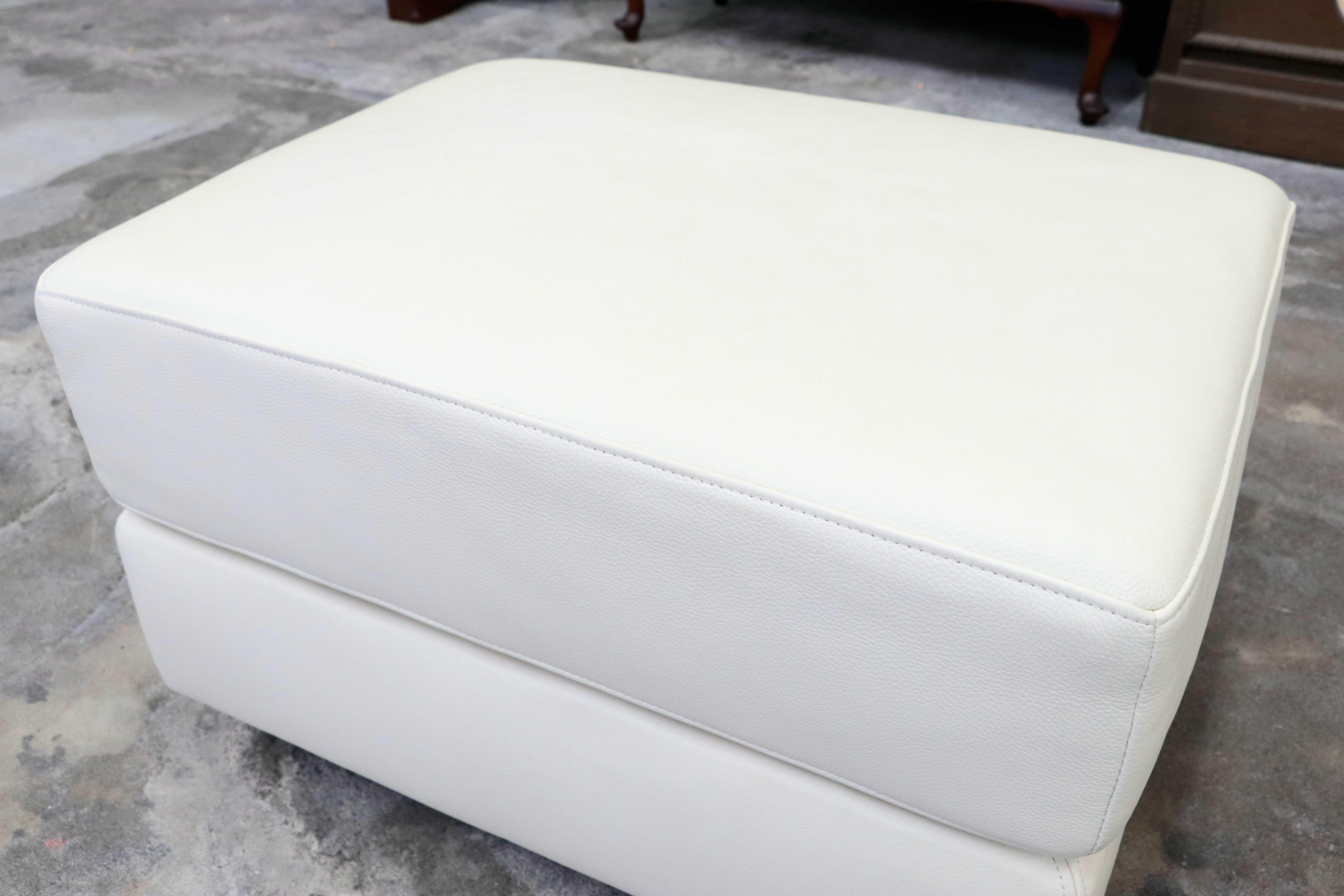 GMIS366C○HUKLA / フクラ REGATO レガト オットマン スツール ソファ 本革 スタイリッシュ モダン 美品