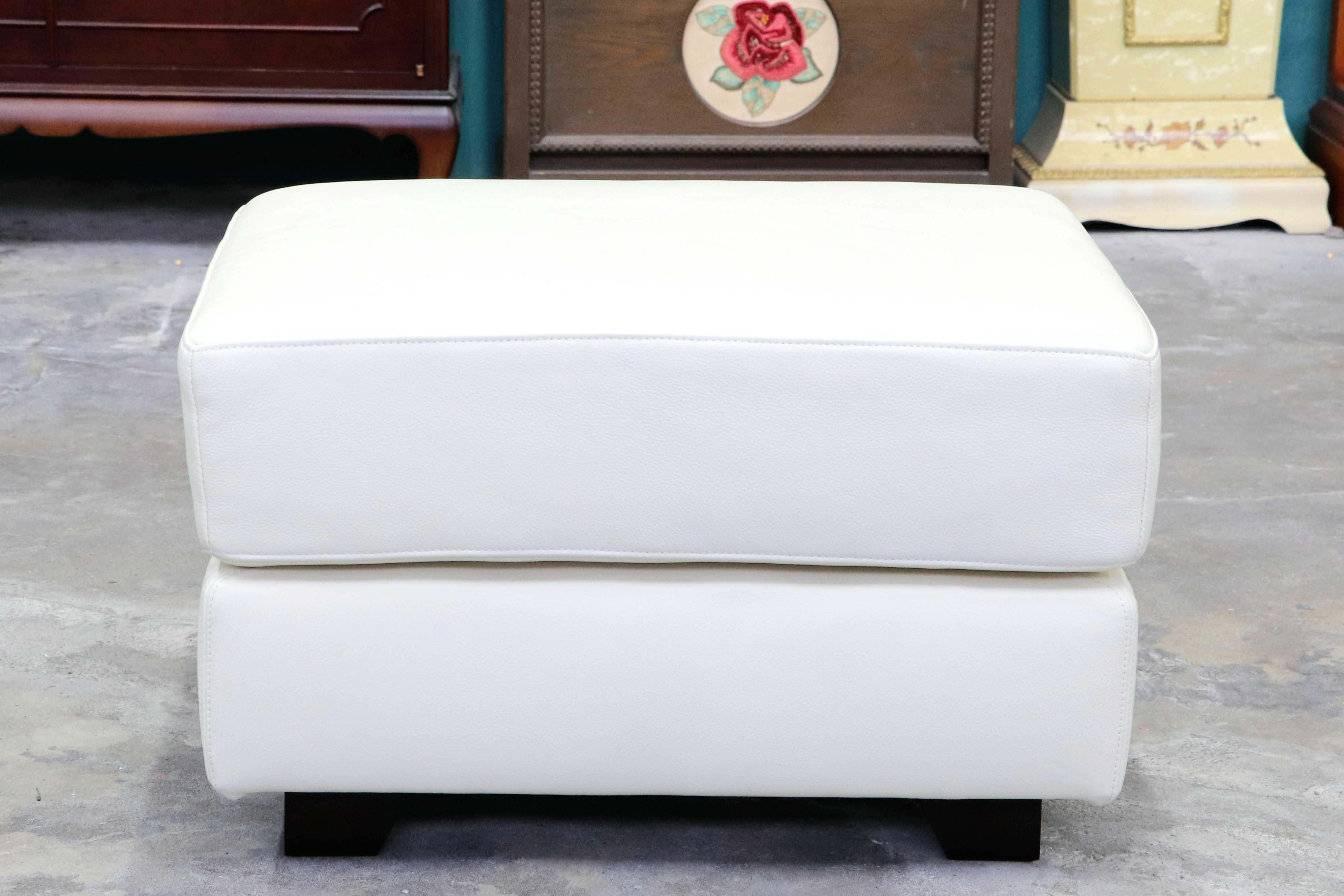 GMIS366C○HUKLA / フクラ REGATO レガト オットマン スツール ソファ 本革 スタイリッシュ モダン 美品