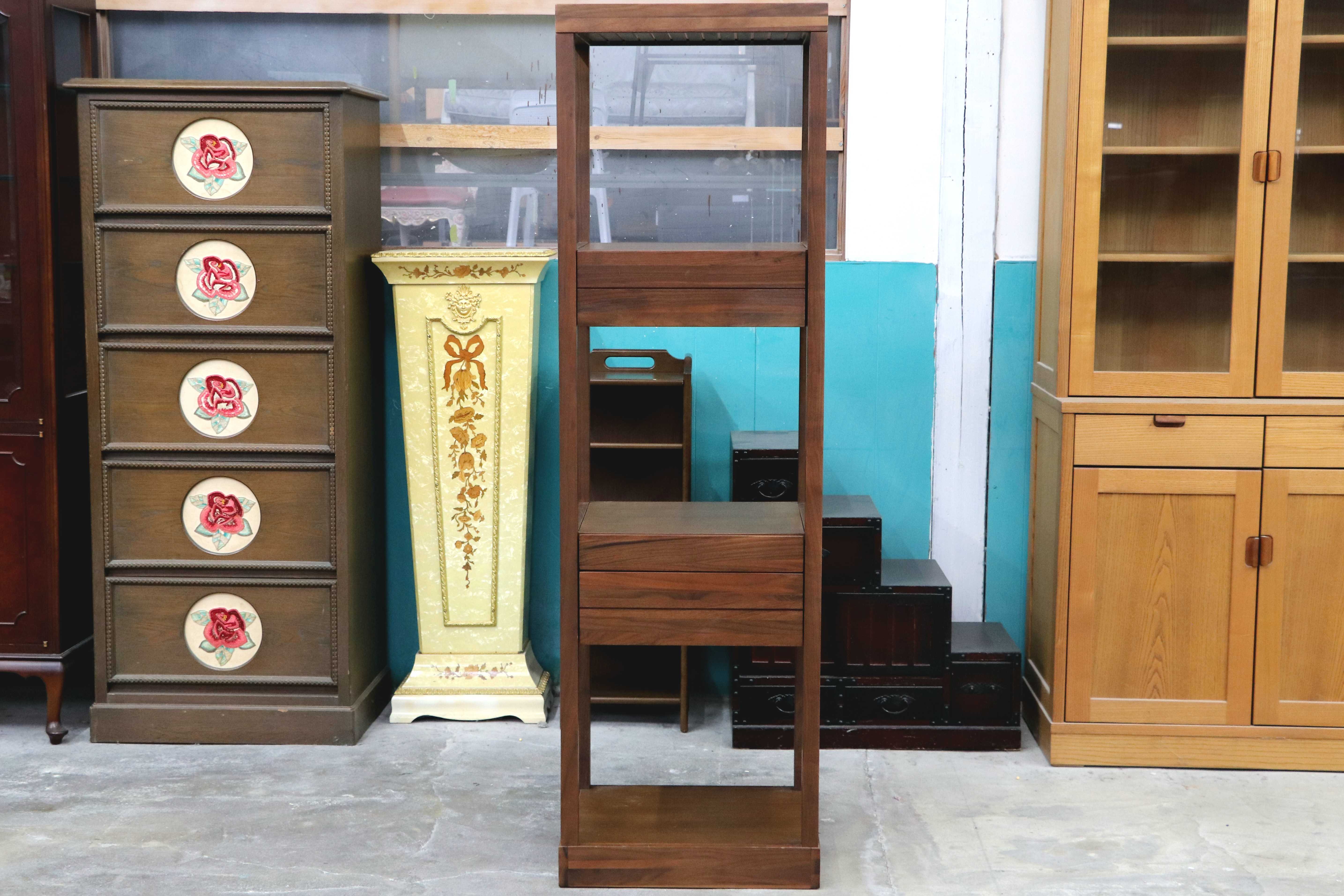 棚・キャビネット