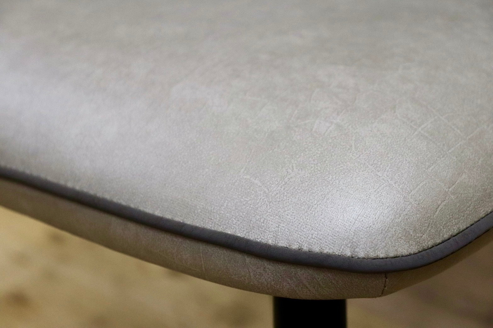 GMHN175C○CHERRY FURNITURE / 桜屋工業 ダイニングチェア スチール脚 ファブリック シンプル モダン 展示未使用品