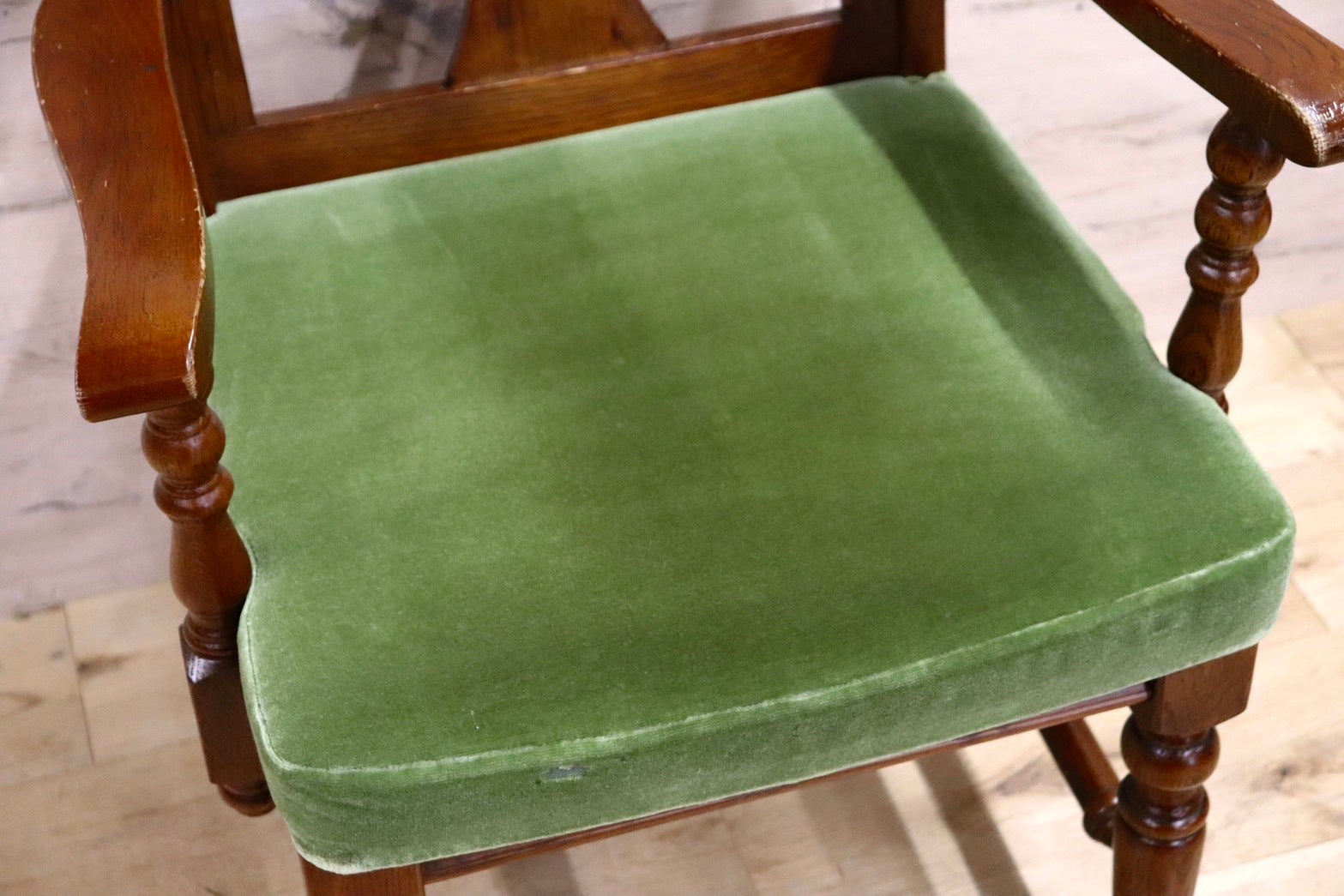 GMHS366C○三越ブルージュ Brugge ダイニングチェア 食卓椅子 アームチェア ヨーロピアン クラシック 英国カントリー モケットグリーン