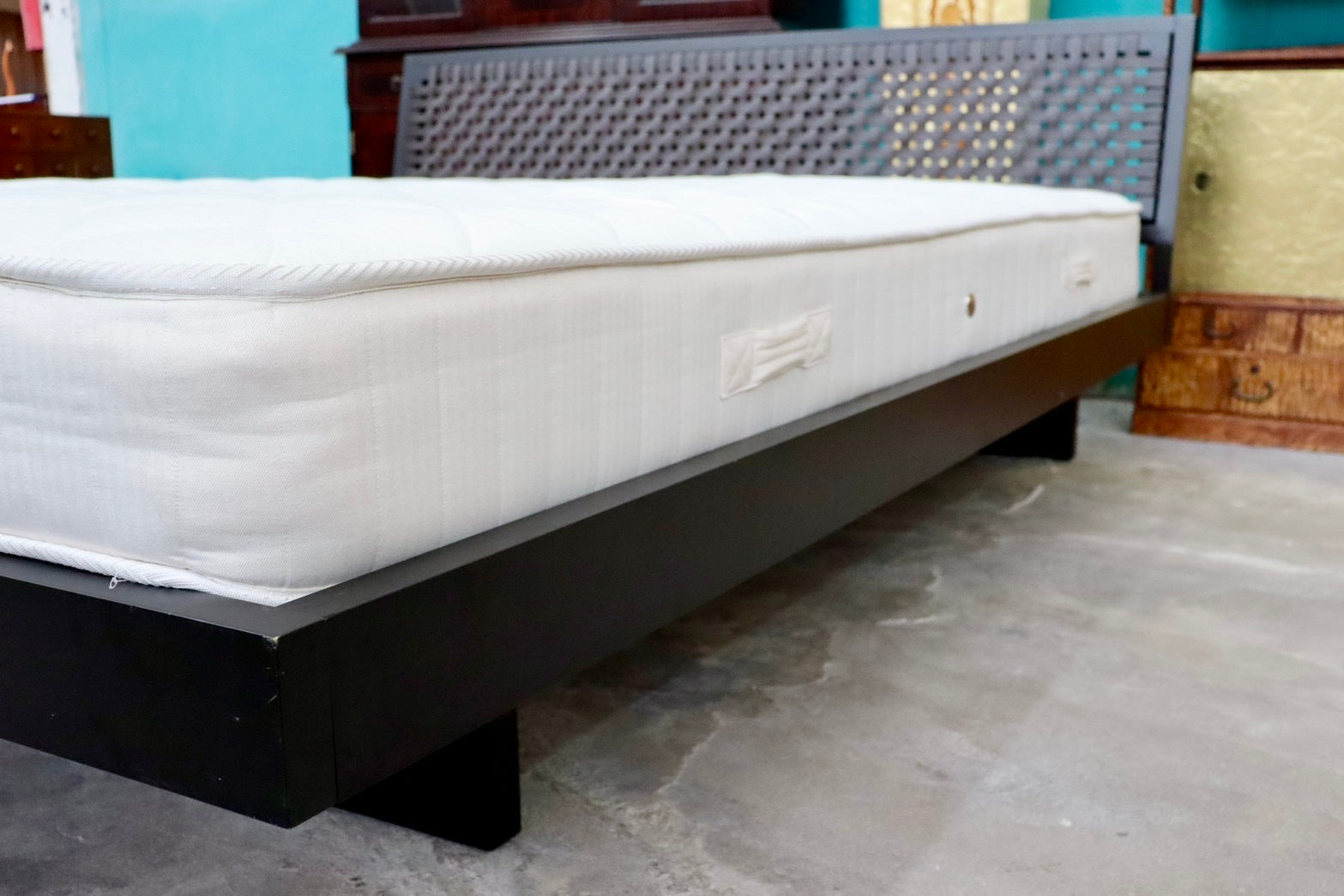 カッシーナ　イクスシー　カルナ　ベッドフレーム Cassina】カッシーナ CARNA カルナ クイーンベッド マットレス