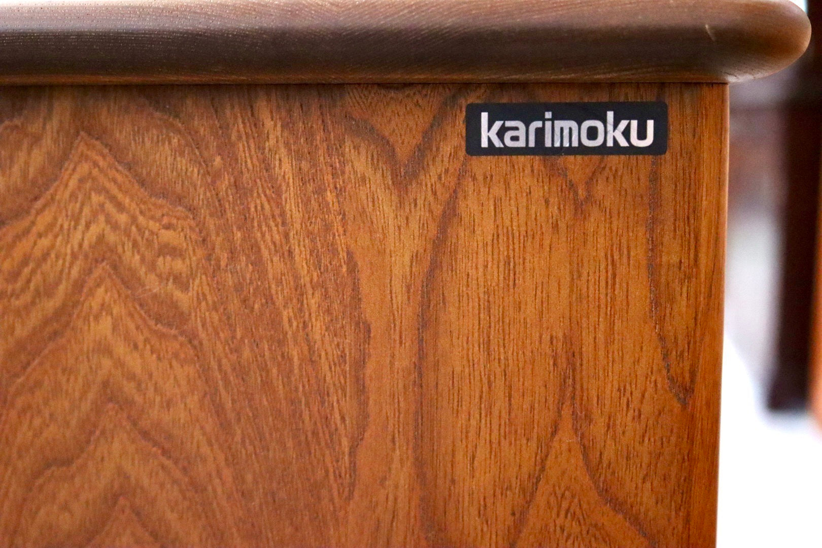 GMIS146○karimoku / カリモク コロニアル オールドカリモク 電話台 花台 飾り台 引き出し ベッドサイド 収納家具 国産家具 ヴィンテージ