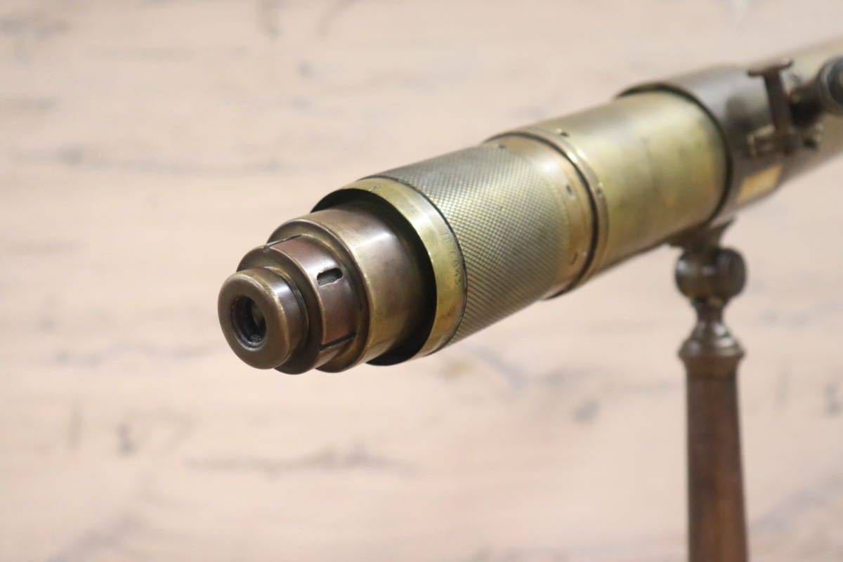 GMFH385○イギリス製 西洋 雑貨 インテリア 真鍮望遠鏡 三脚 航海 アンティーク ヴィンテージ 木製 20世紀初頭 希少