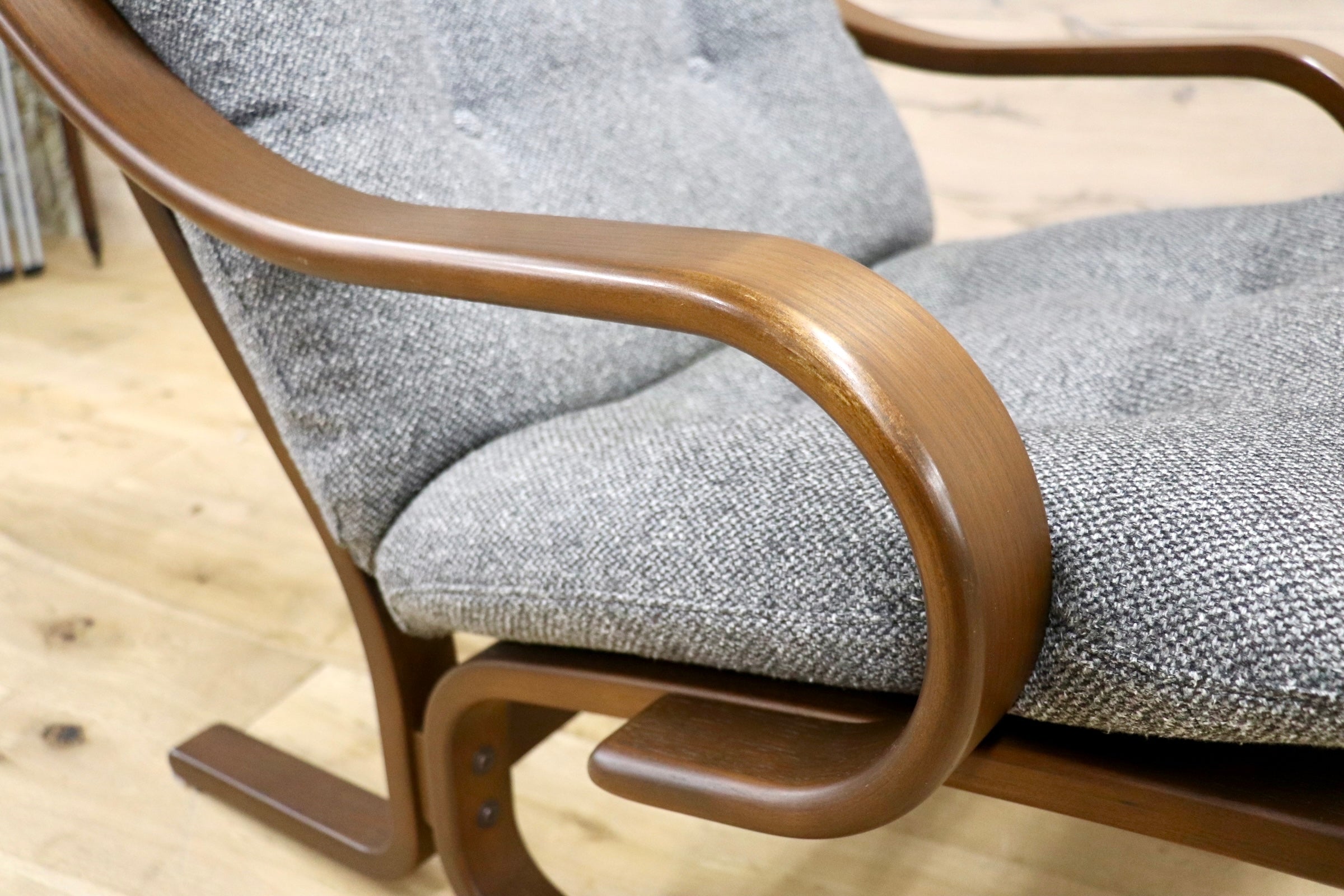 GMJH230◯冨士ファニチア / FUJI FURNITUR Agio アージオ 1人掛けチェア リラックスチェア ファブリック カバーリング 国産家具
