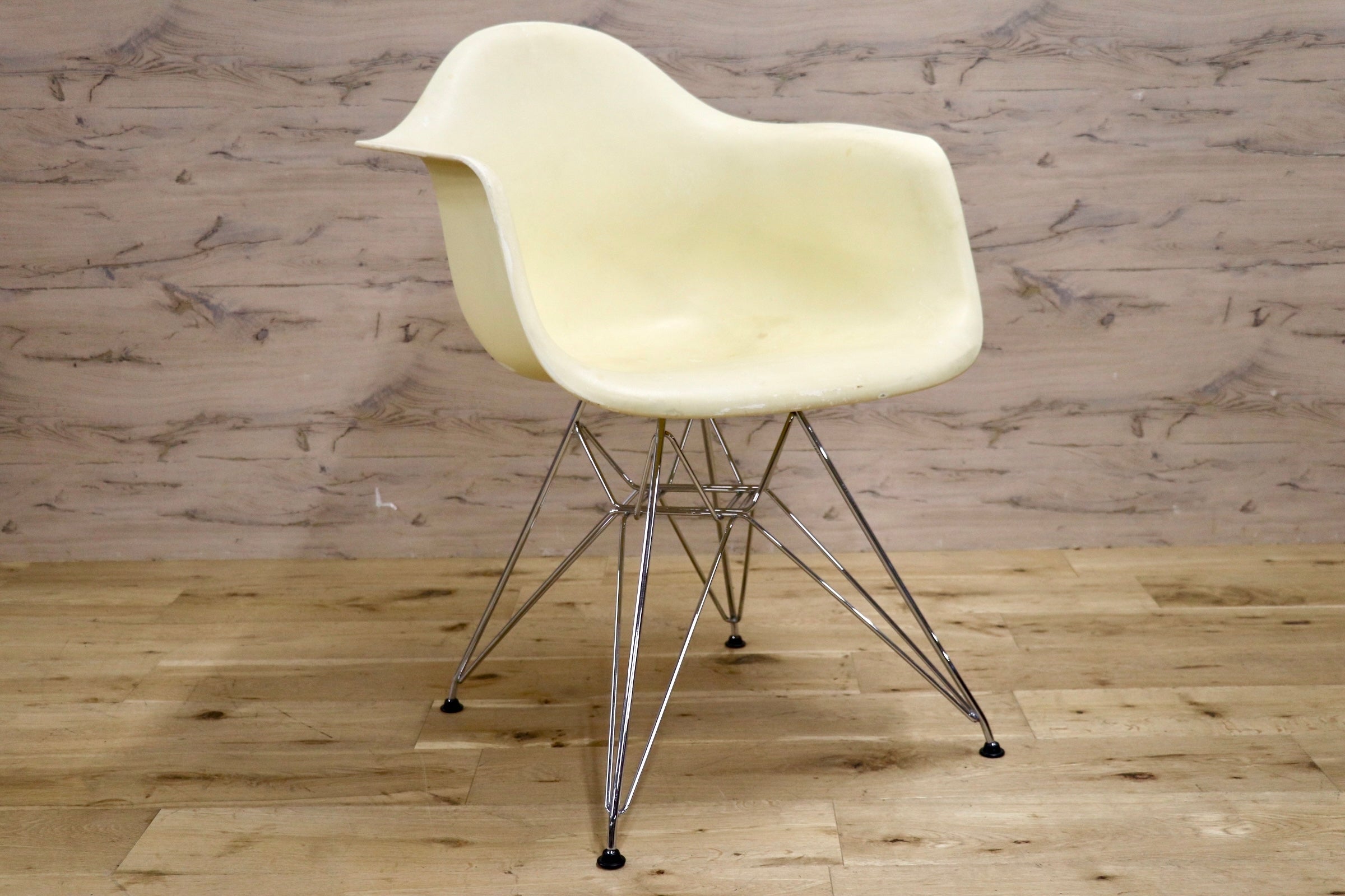 GMJH225○Herman Miller / ハーマン ミラー イームズ アームシェルチェア エッフェルベース ダイニングチェア ミッドセンチュリー