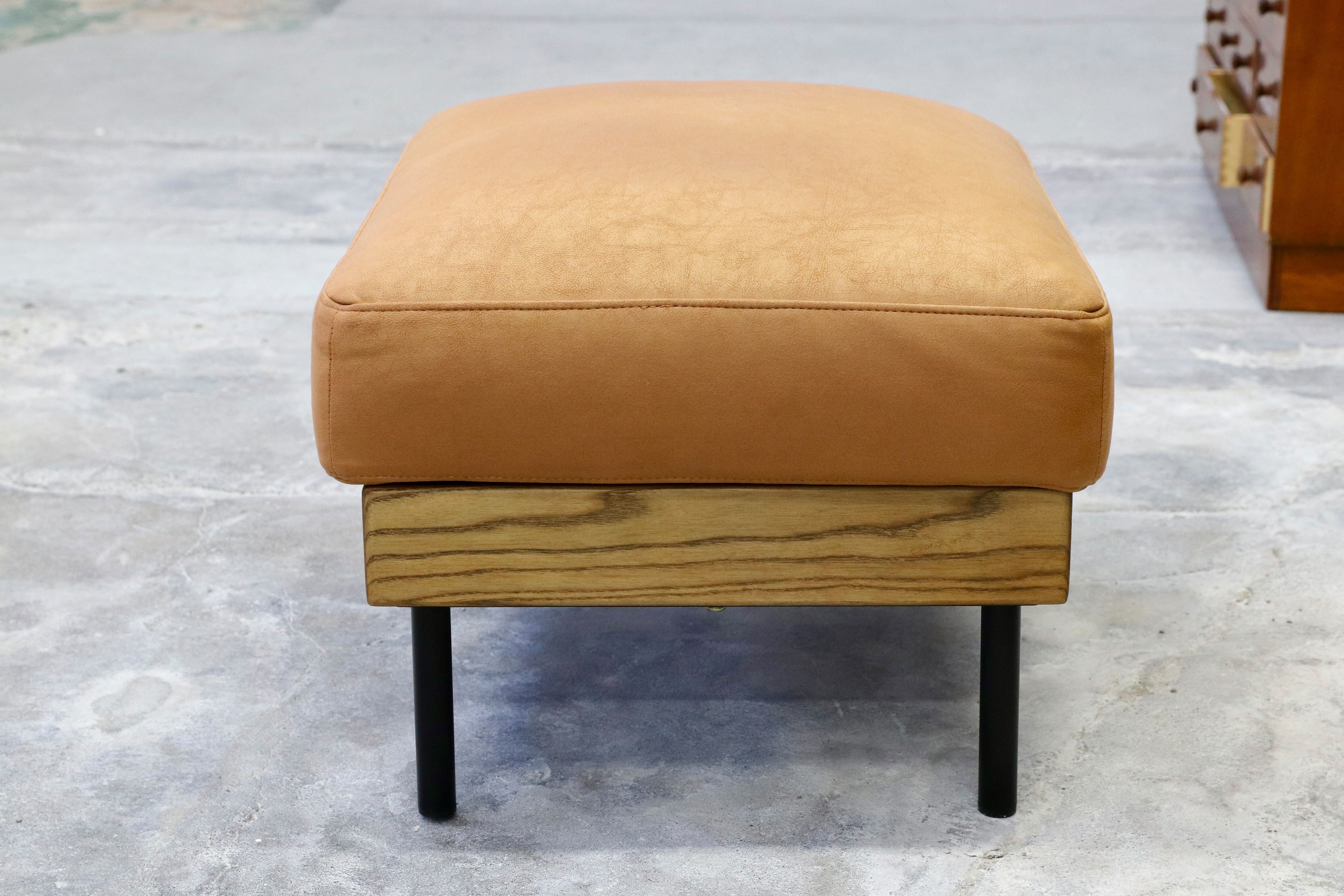 unico】ウニコTREL(トレル) カバーリングオットマン