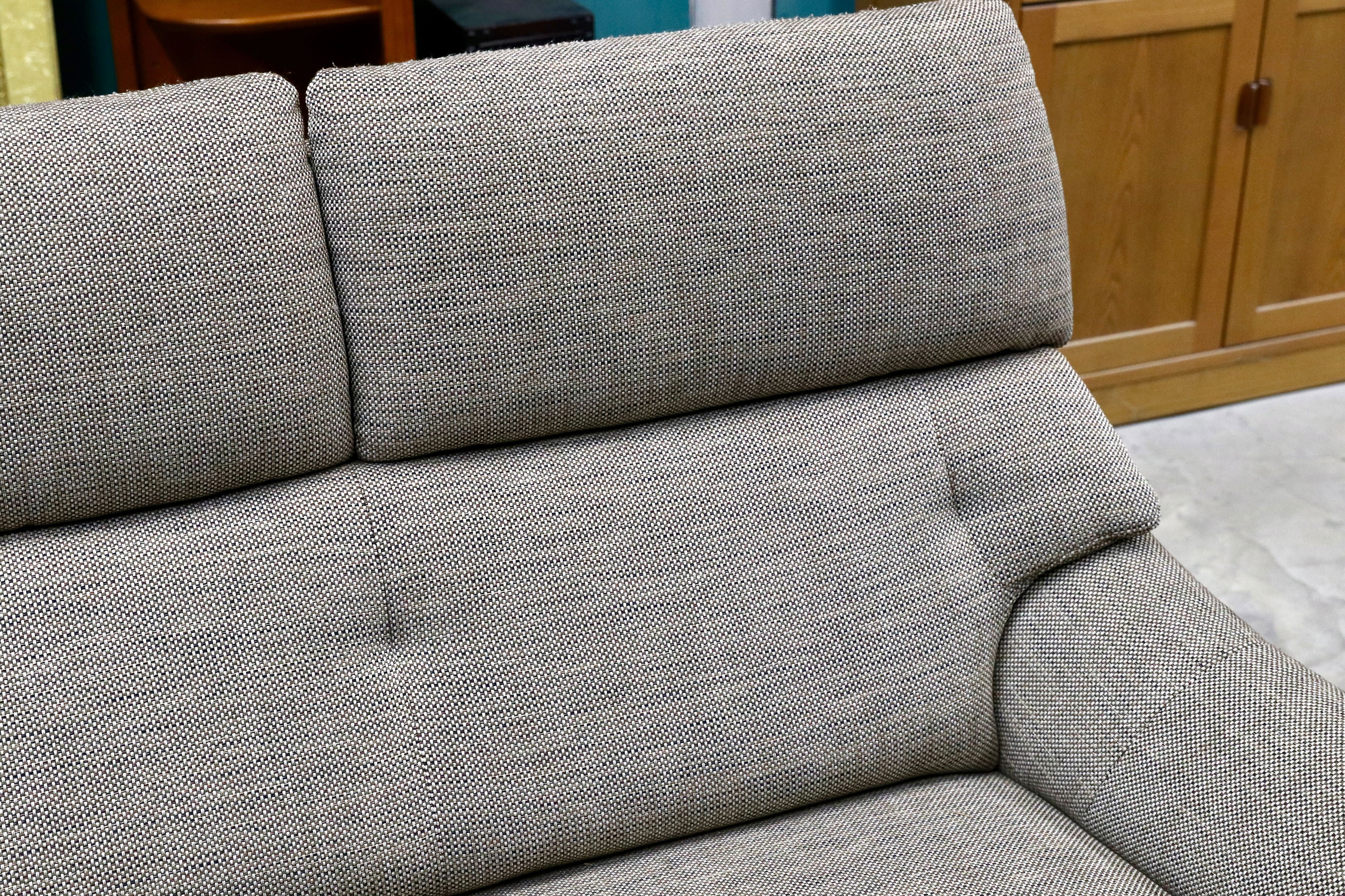 GMIS374○karimoku / カリモク UU62シリーズ 長椅子 3人掛けソファ トリプルソファ 布張り オーク材 北欧スタイル 国産家具 定価約32.5万