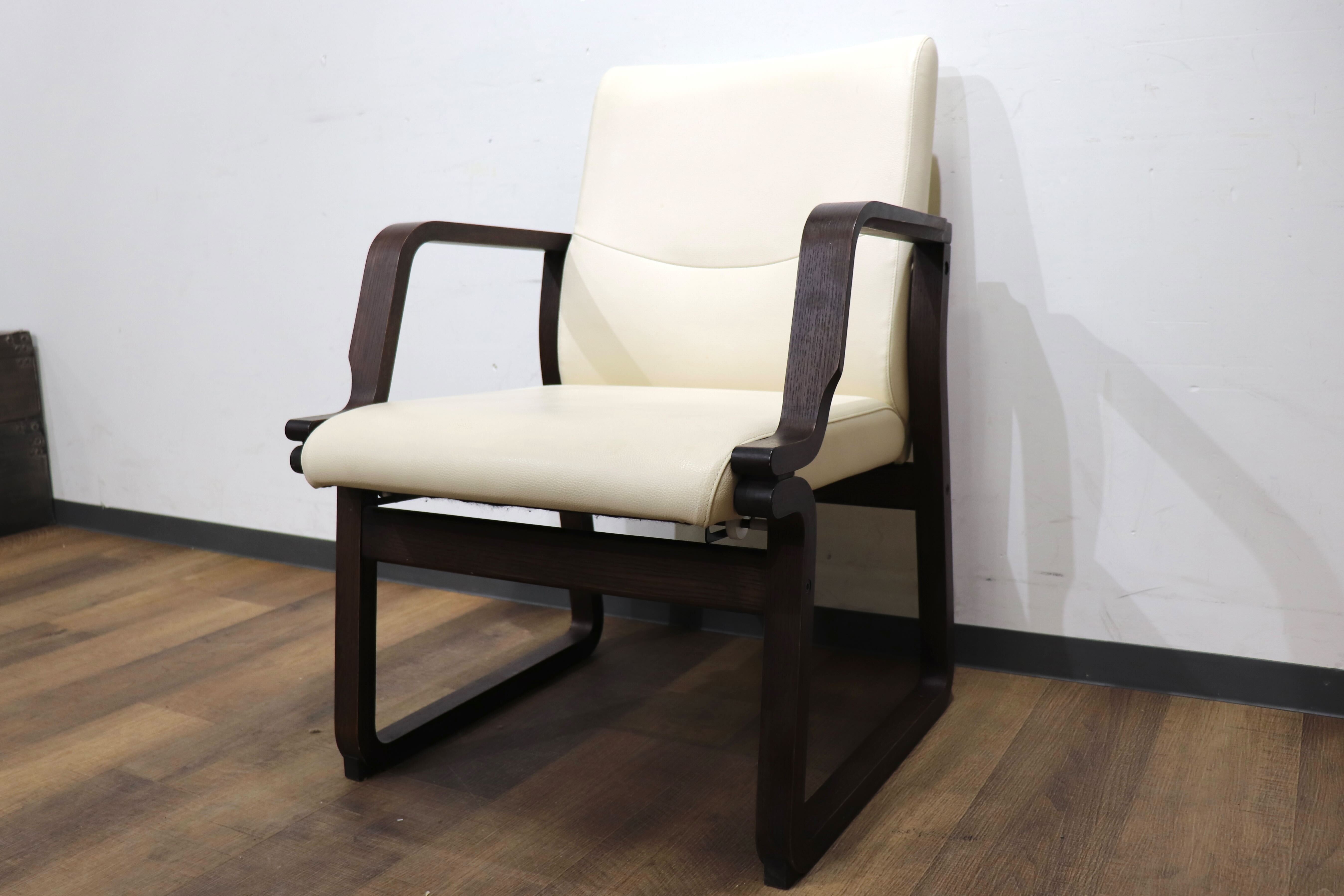 Direttore ディレトーレ椅子1着