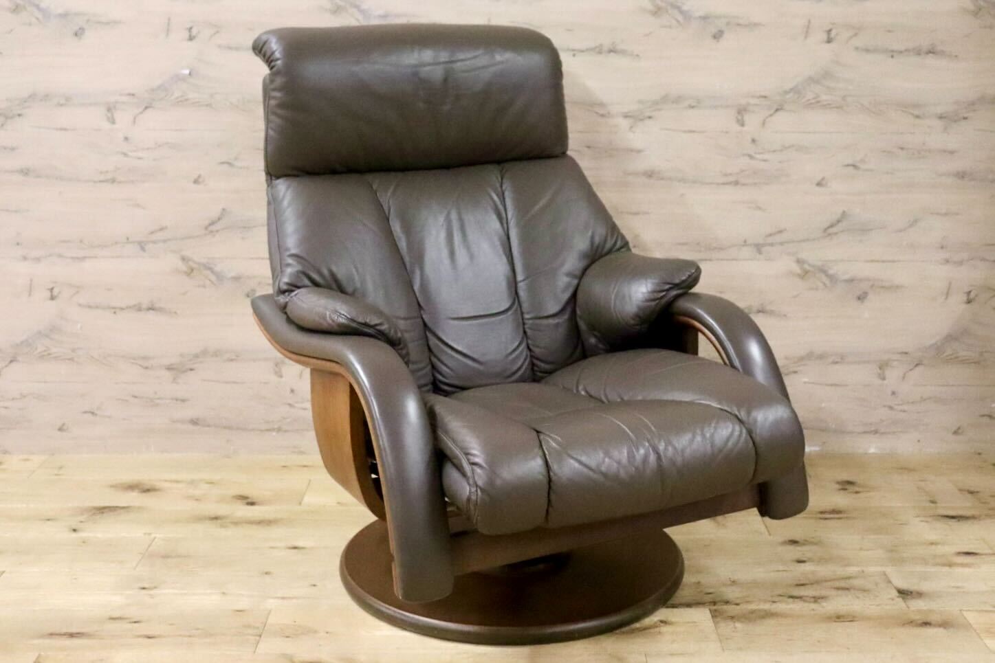 GMIH425A○冨士ファニチア / FUJI FANITURE 1人掛けソファ シングルソファ アームチェア 椅子 回転椅子 レザー 国産家具