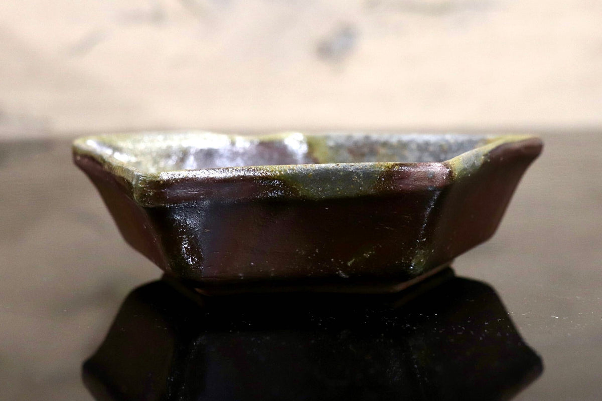 GMJO141M◯備前焼 陶吉作 変形小鉢 扇形小鉢 向付 四方小鉢 浅鉢 珍味入れ 刺身皿 銘々鉢 和食器 陶器 在銘 和モダン