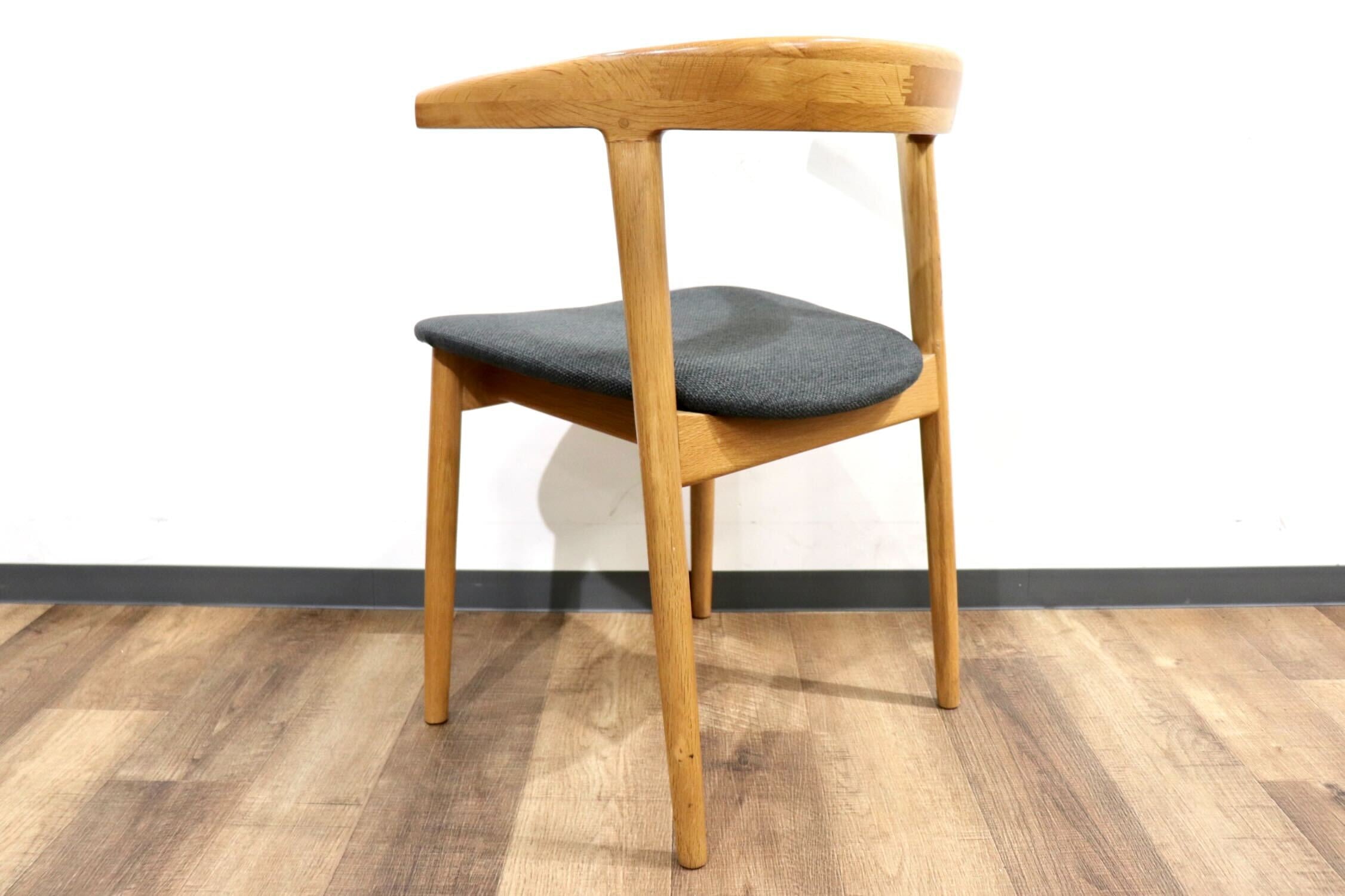 GMHN275C○北欧スタイル ダイニングチェア アームチェア 食卓椅子 椅子 チェア シンプル ナチュラル グレー オーク材 モダン 検) TOMOSU