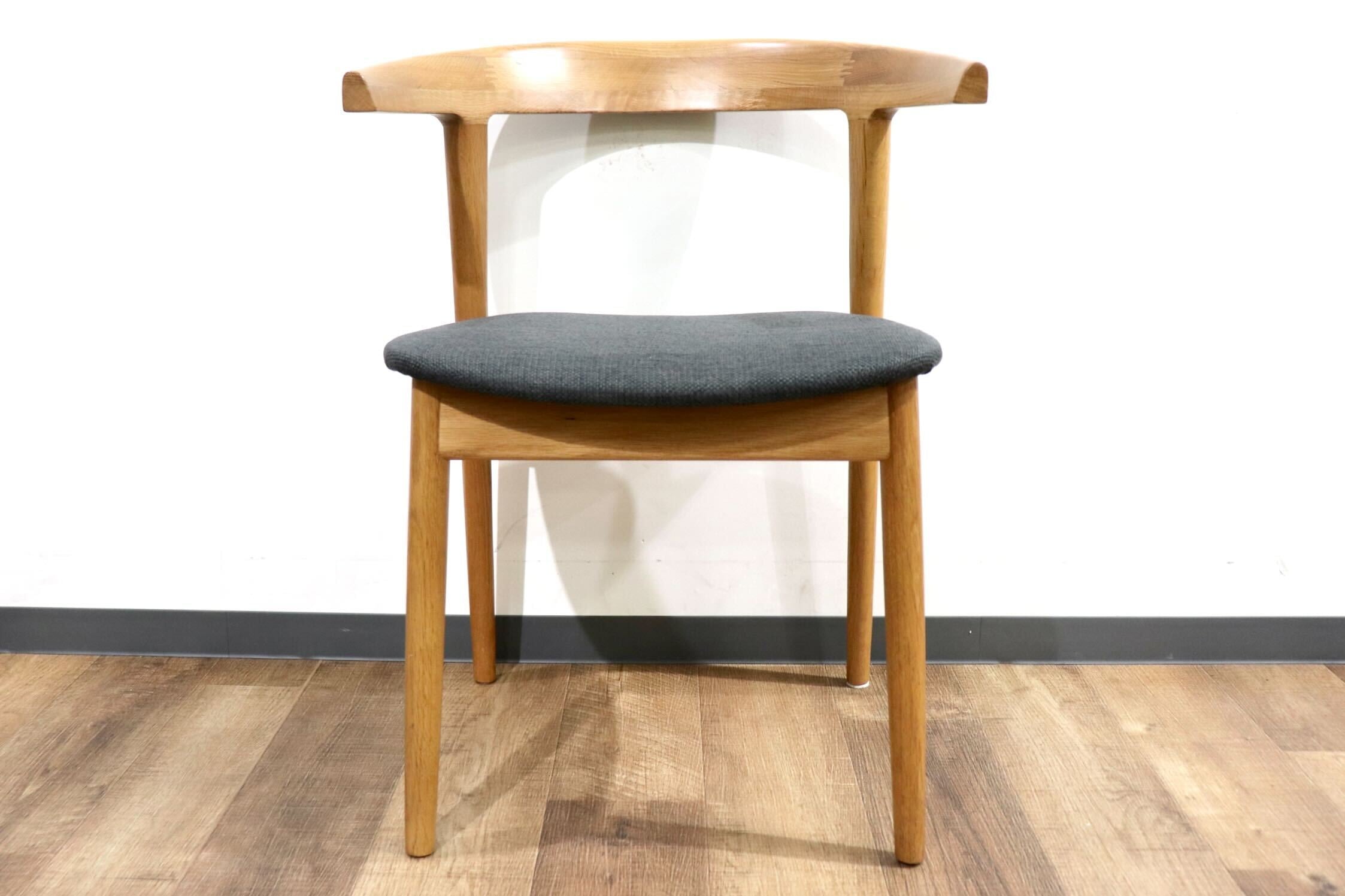 GMHN275E○北欧スタイル ダイニングチェア アームチェア 食卓椅子 椅子 チェア シンプル ナチュラル グレー オーク材 モダン 検) TOMOSU