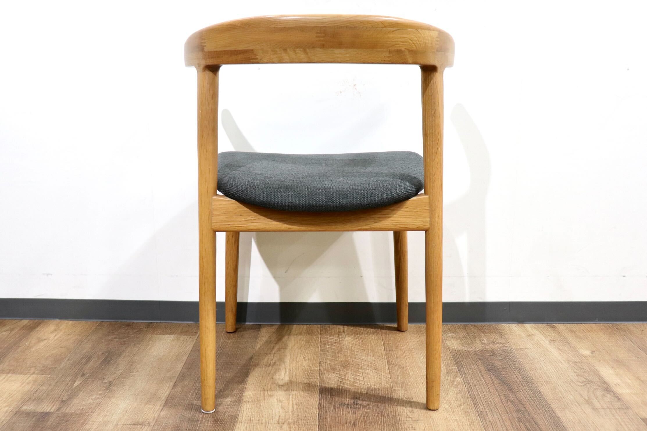 GMHN275E○北欧スタイル ダイニングチェア アームチェア 食卓椅子 椅子 チェア シンプル ナチュラル グレー オーク材 モダン 検) TOMOSU