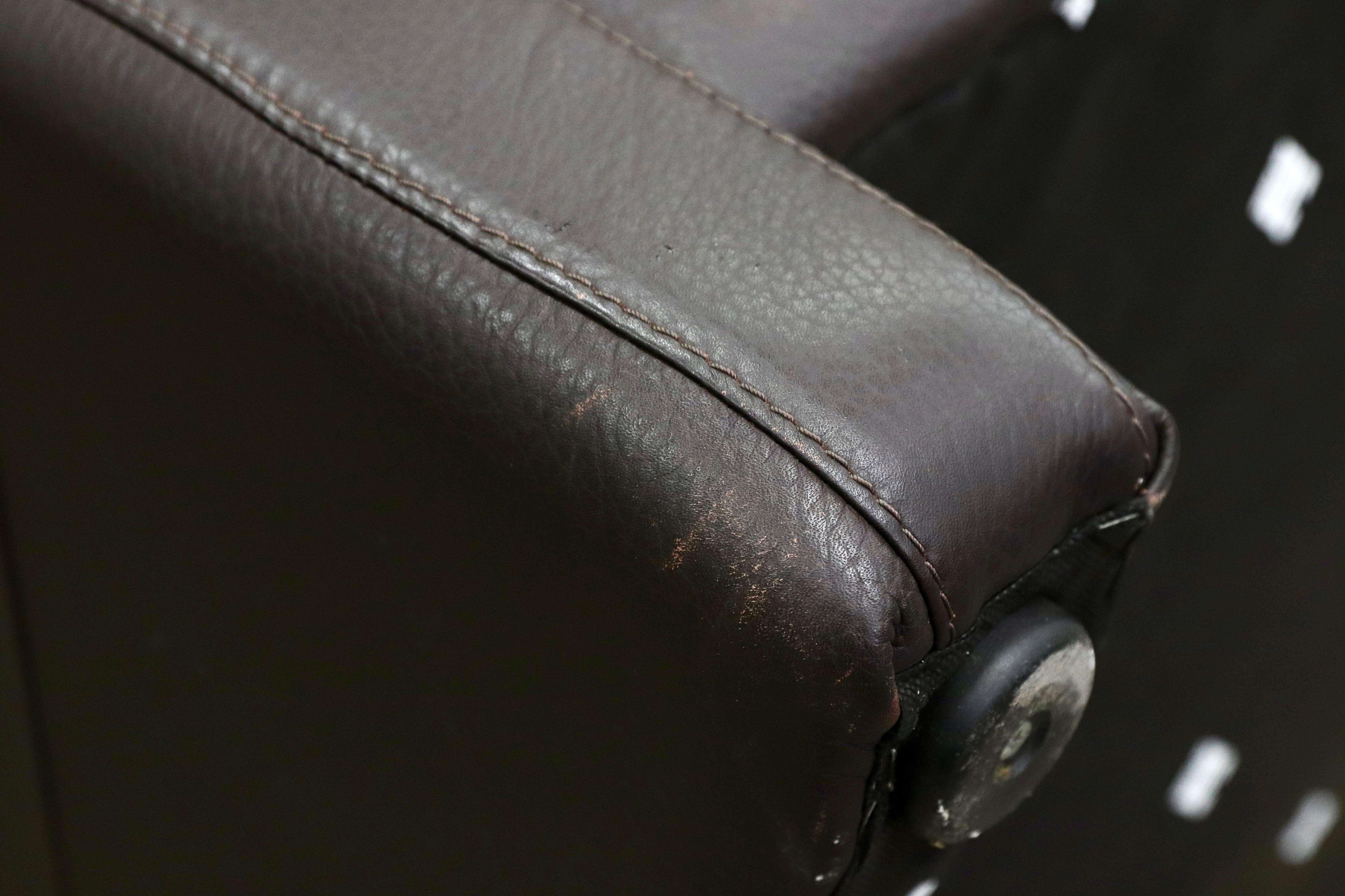 GMIK716○IDC大塚家具 2.5人掛けソファ トリプルソファ ダークブラウン 総本革 スタイリッシュモダン 長椅子 レザー