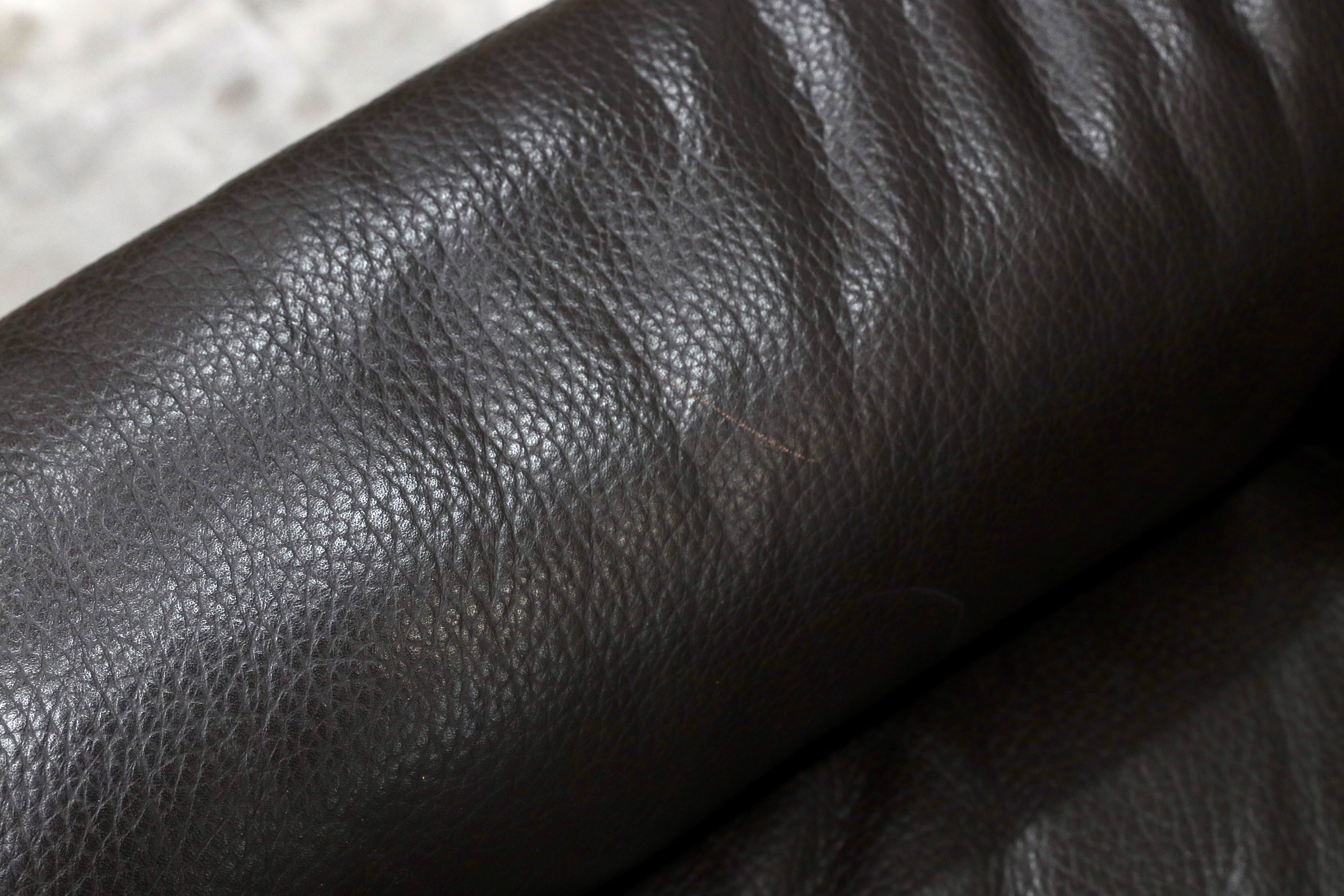 GMIK716○IDC大塚家具 2.5人掛けソファ トリプルソファ ダークブラウン 総本革 スタイリッシュモダン 長椅子 レザー