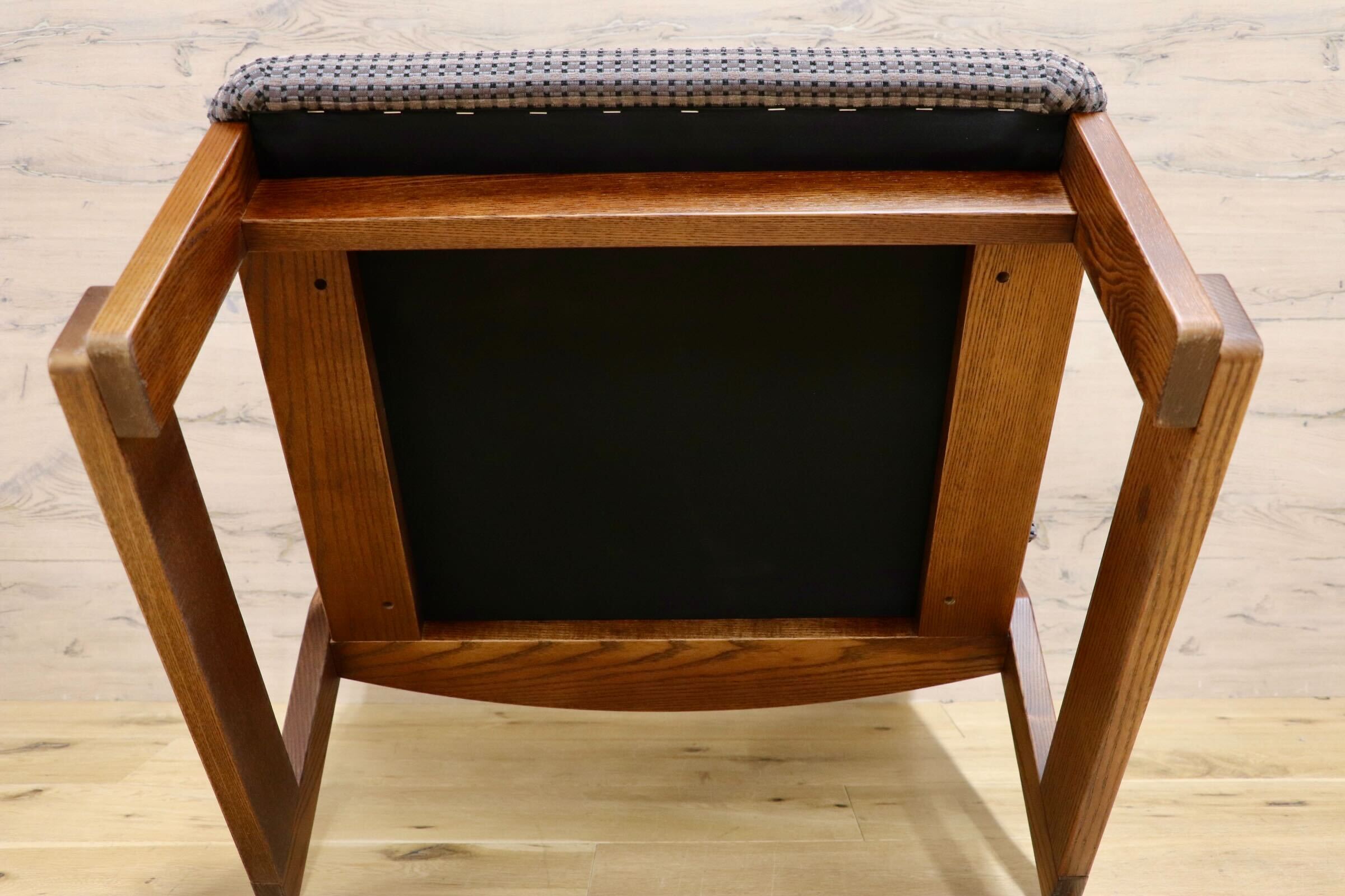 GMIH491B○シンプルモダン スタッキング ローチェア 4脚セット ラウンジチェア 座椅子 ファブリック 和室 座敷 和モダン 北欧