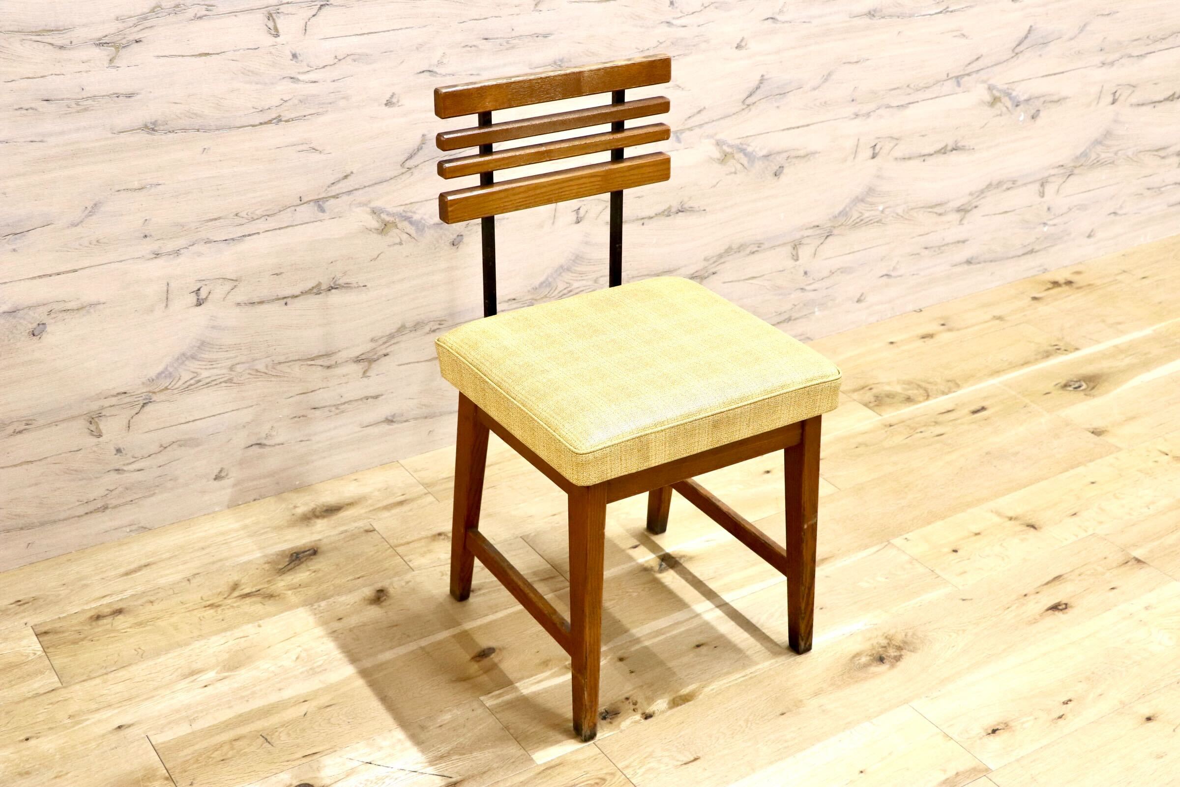 GMIS495A○アンティーク 北欧スタイル ヴィンテージ ダイニングチェア デスクチェア コンパクトチェア 木製 ビニールレザー 椅子 レトロ