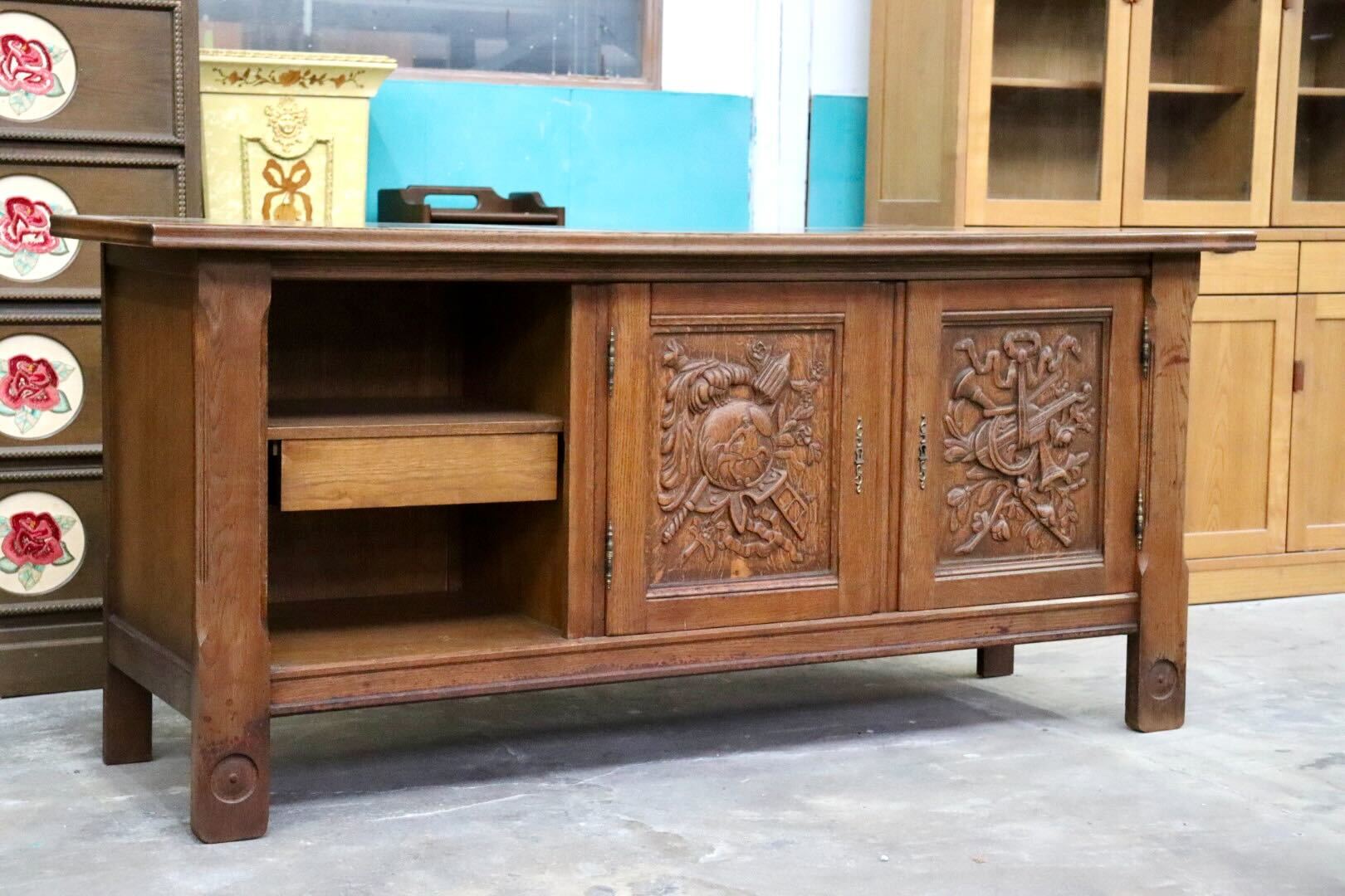 GMIH323○Sprij Meubelen / スプライ ムーベレン オランダ製 サイドボード リビングボード 彫刻 飾り棚 インテリア ヴィンテージ 希少