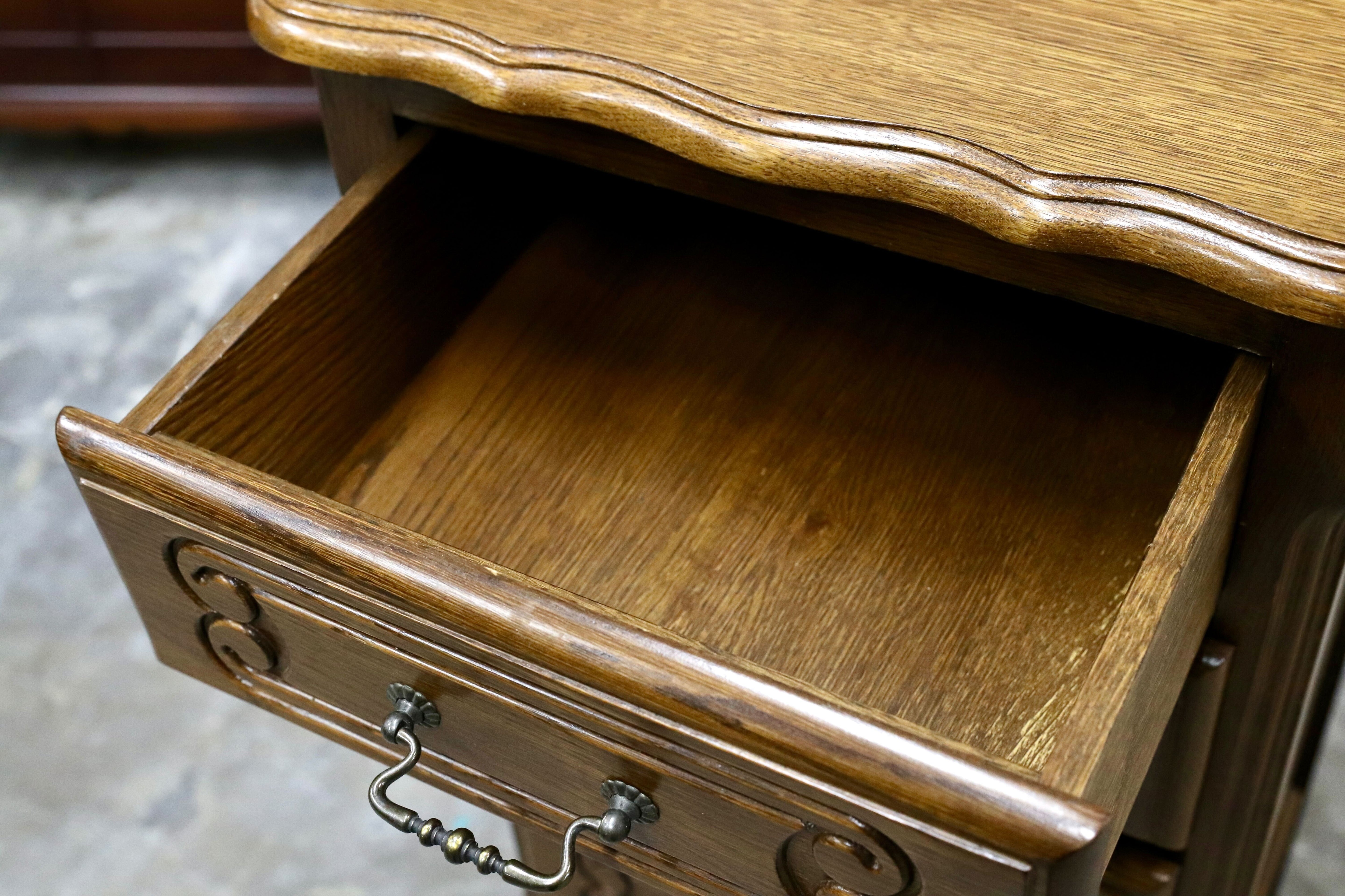 GMIH380A○三越家具 ルーマニア製 オーク無垢材 チェスト サイドボード 引出し収納 クラシック カントリー アンティーク