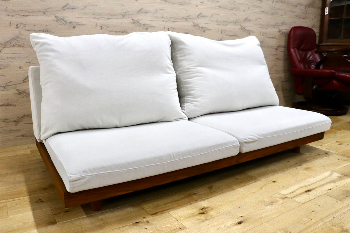 GMJK471◯MASTERWAL / マスターウォール DANISHSOFA デニッシュソファ トリプルソファ フェザー ウォールナット カバーリング 約45万円