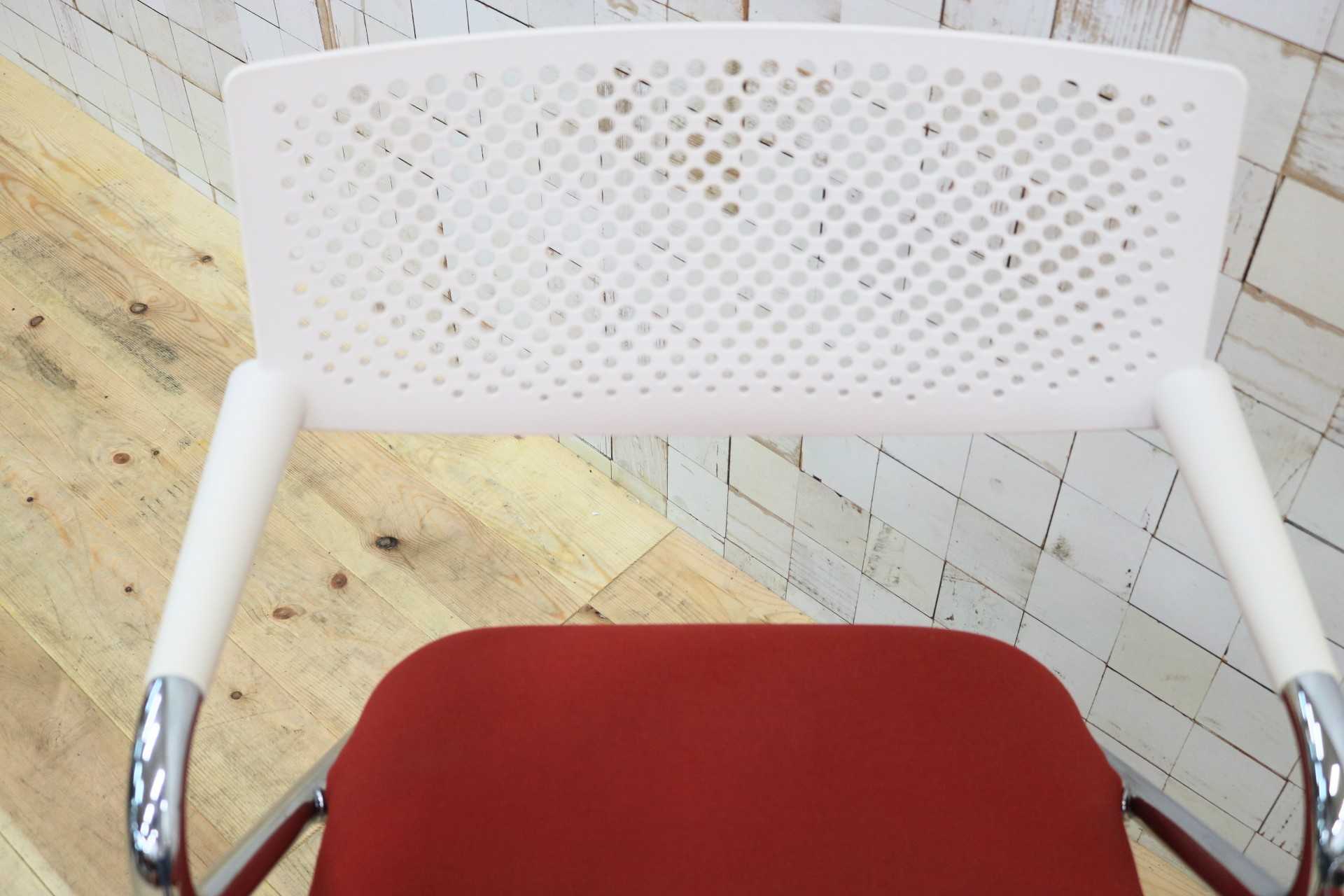 GMFK21B○Vitra / ヴィトラ ビザロール2 スタッキングチェア 2脚セット 北欧 スイス オフィス 事務所 ミーティング チェア 肘付き レッド