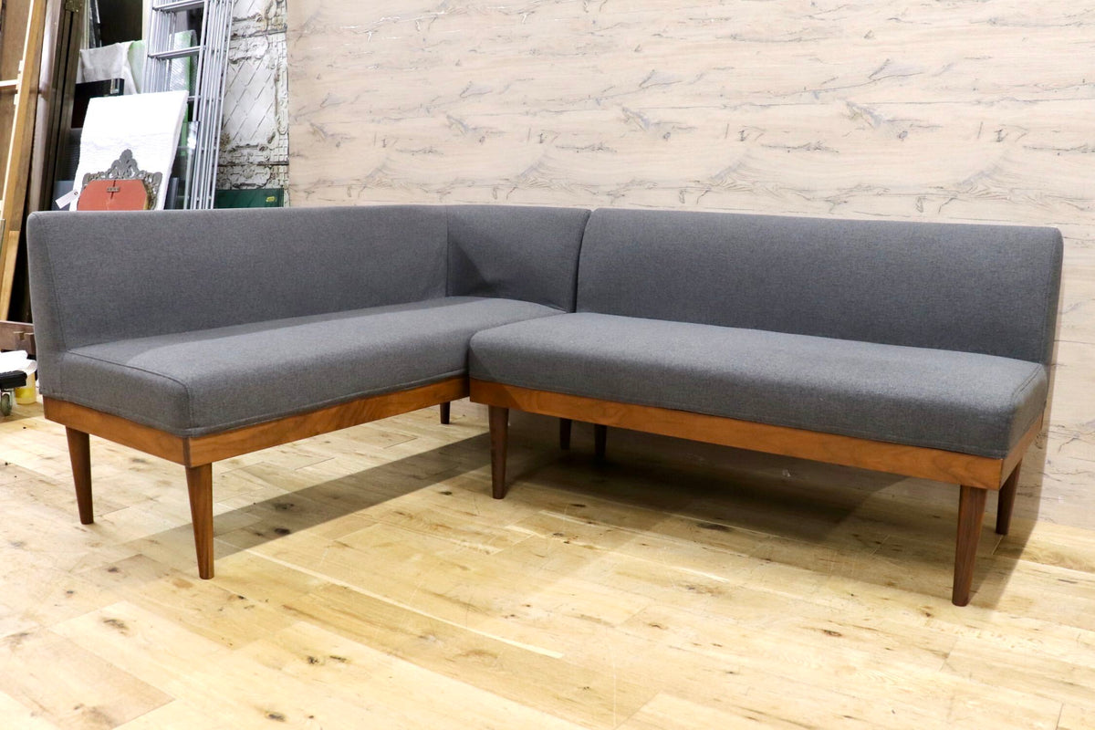 GMJK470A○ASPLUND/アスプルンド TOIVO トイヴォ リビングダイニングアームソファ ウォールナット カバーリング 北欧モダン 約15万 展示品