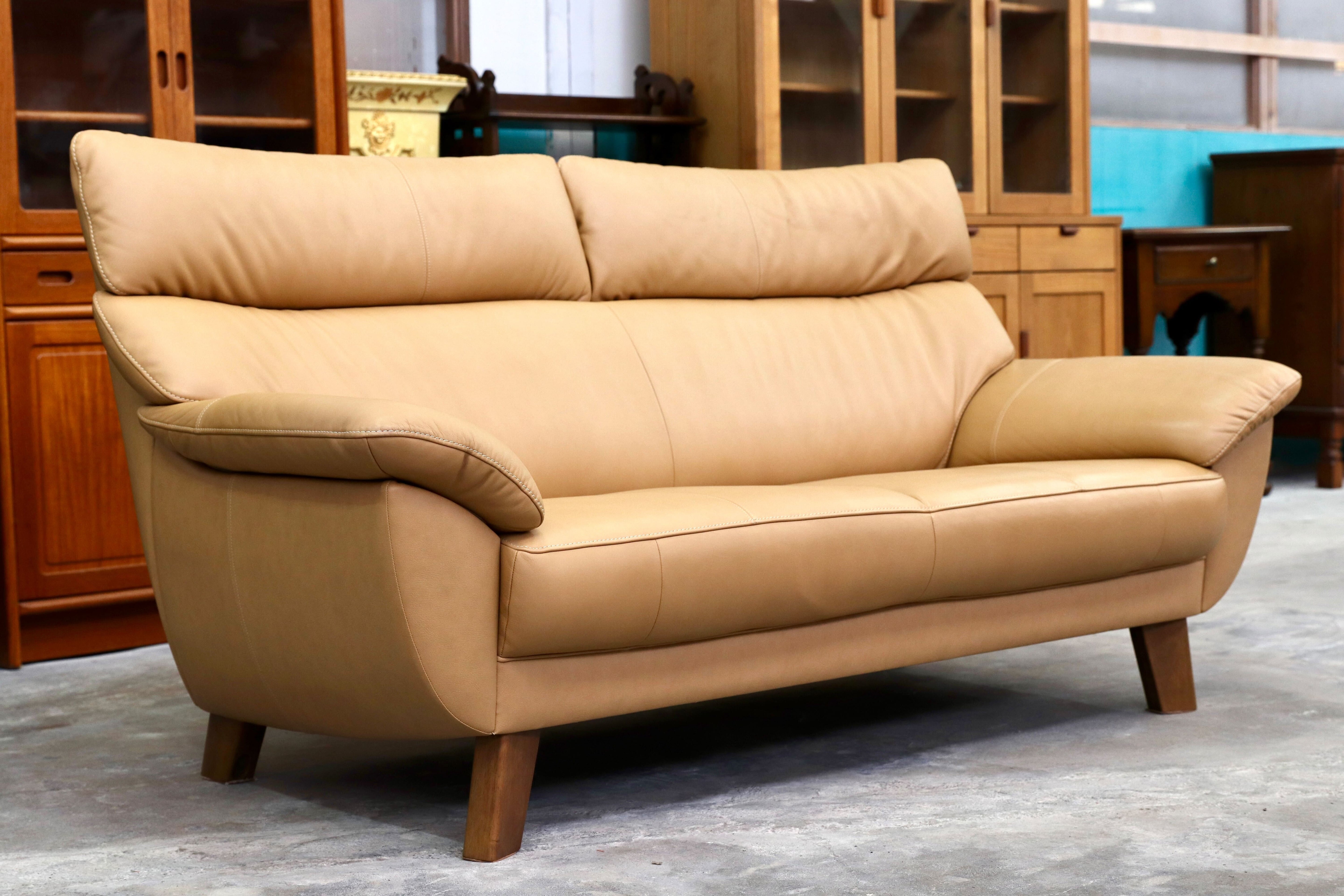 GMIK248○Chitano / チターノ Z172 2人掛けソファ ラブソファ アイボリー 前革 長椅子 karimoku カリモク セカンドハウス設置品