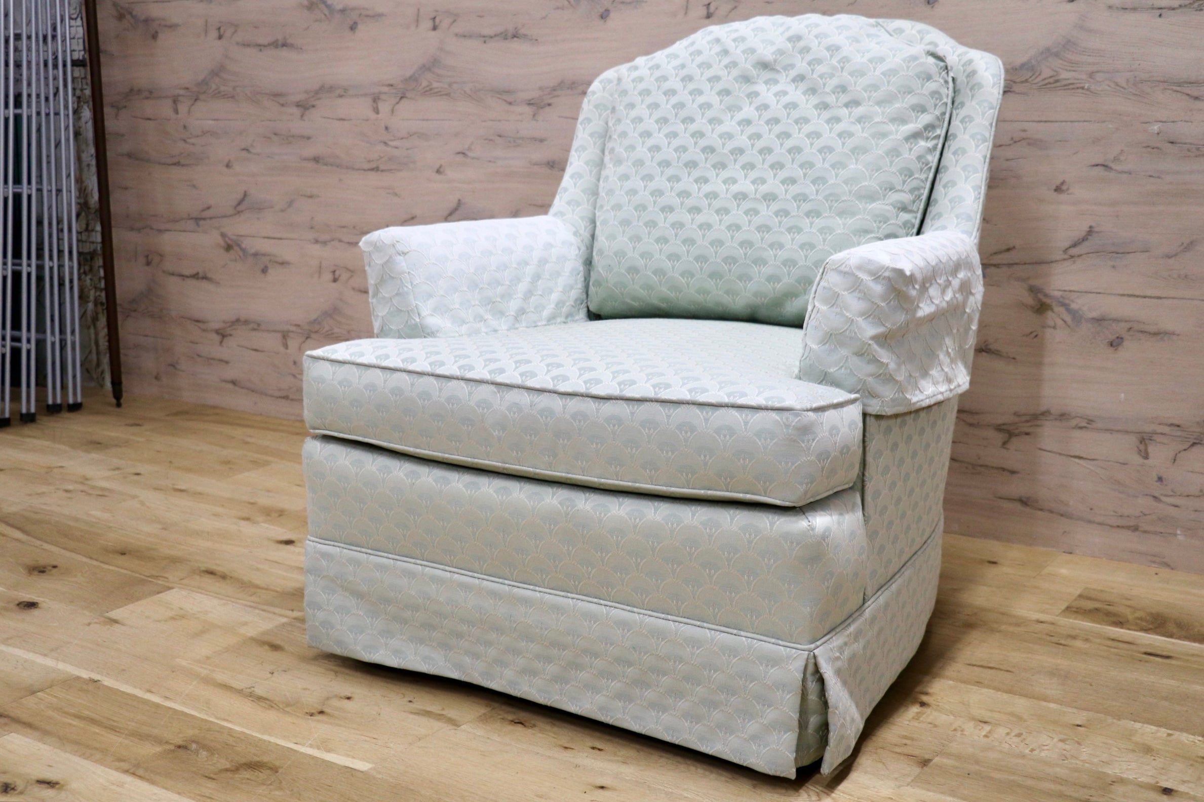GMJH239A○Disque Furniture Corporation / ディスクファニチャーコーポレーション シングルソファ ファブリック クラシック エレガント