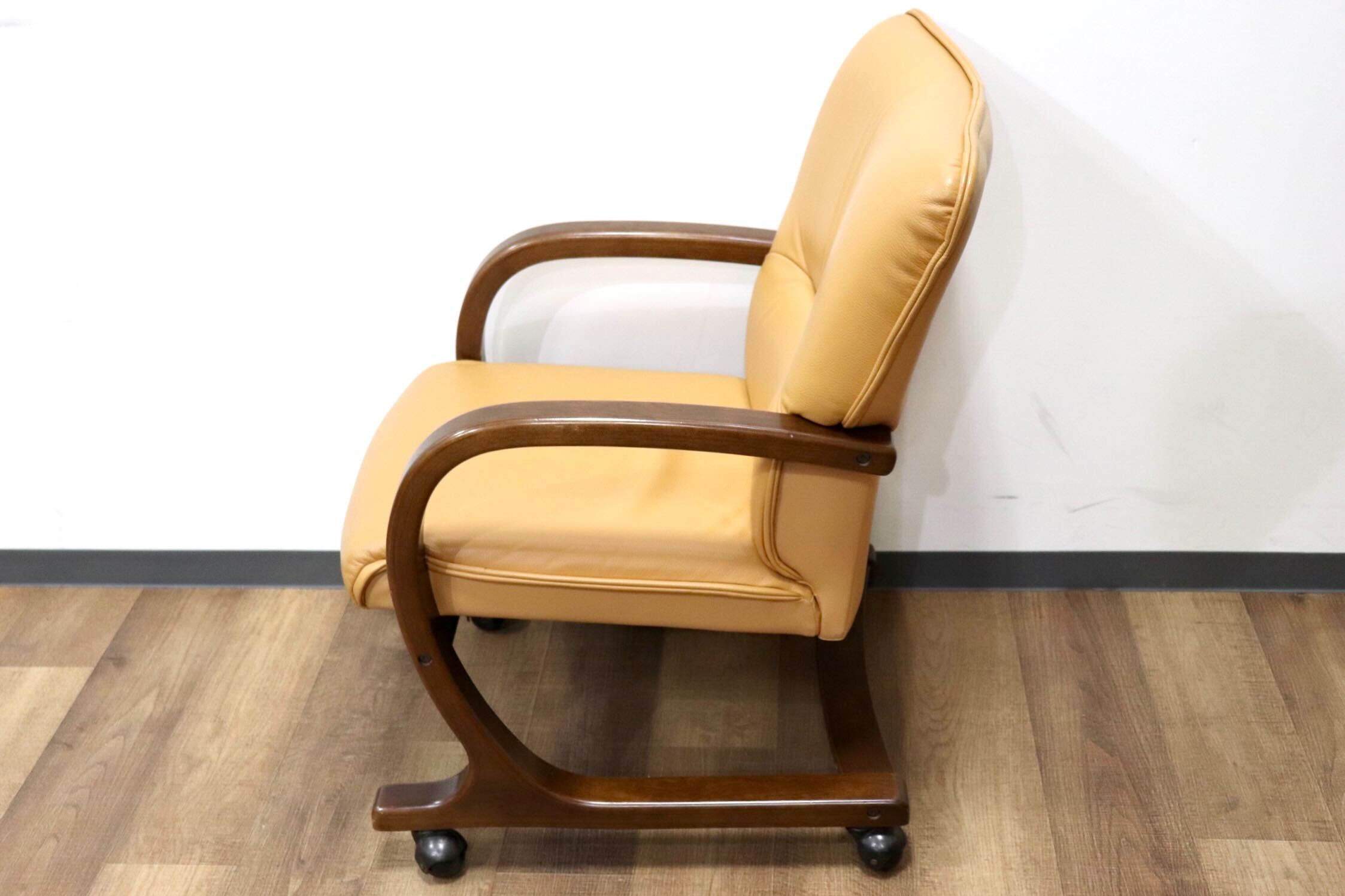 富士ファニチャー／リクライニングアームチェア（キャスター） - 椅子 