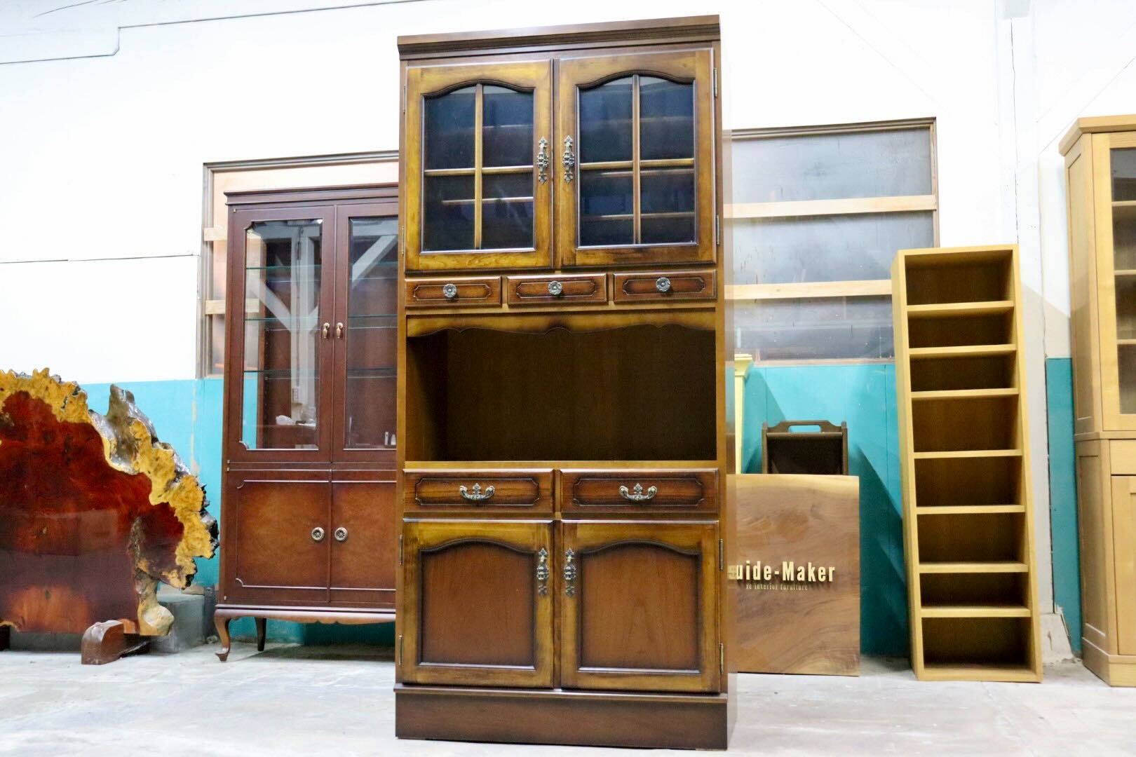 GMIH477A○karimoku / カリモク コロニアル 食器棚 カップボード 飾り棚 キャビネット キッチンボード カントリー 国産家具 美品