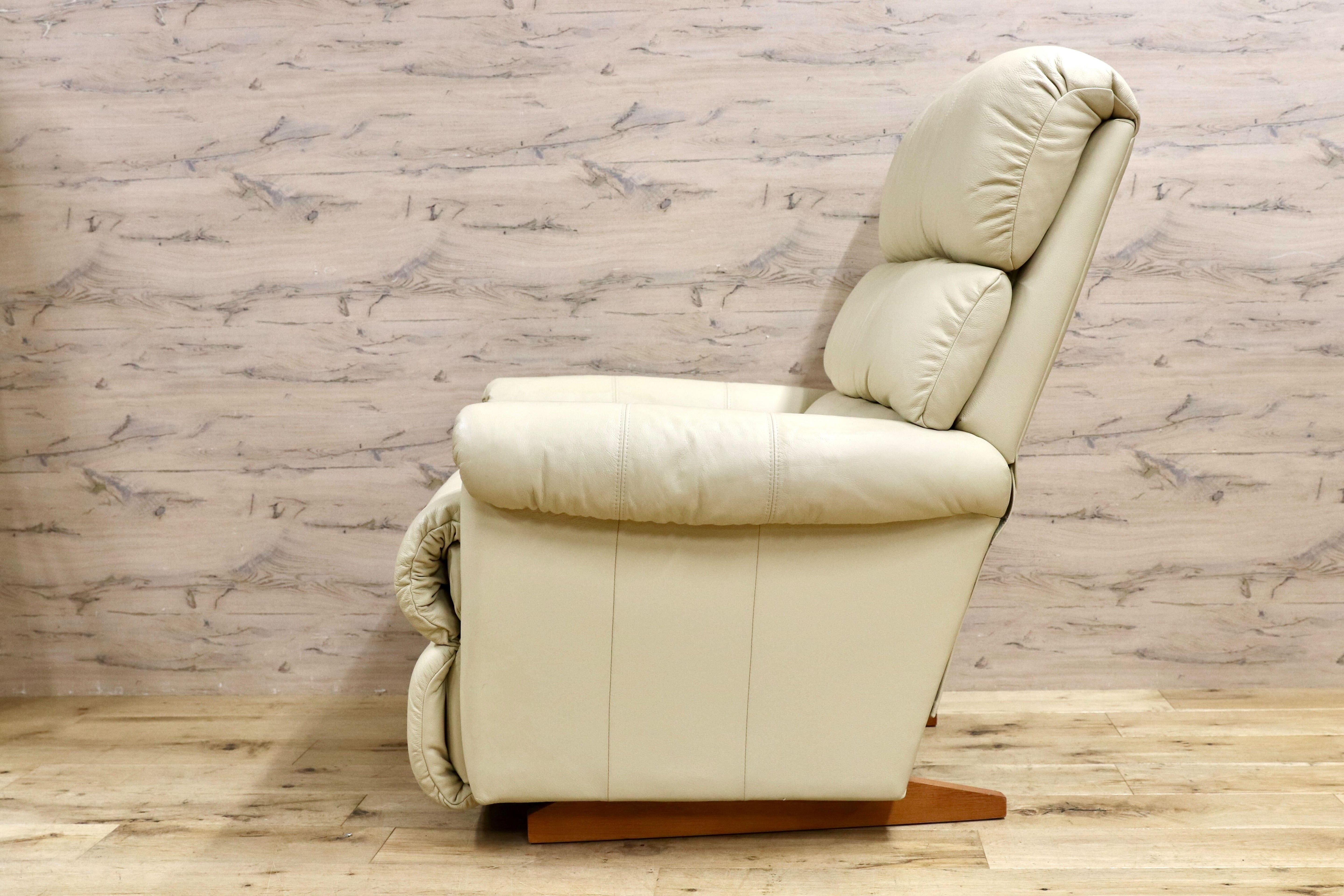 GMIS420○La-Z-Boy / レイジーボーイ リクライニングチェア 1人掛けソファ シングルソファ 本革 クリーム色 アメリカ 横浜ダニエル取扱い