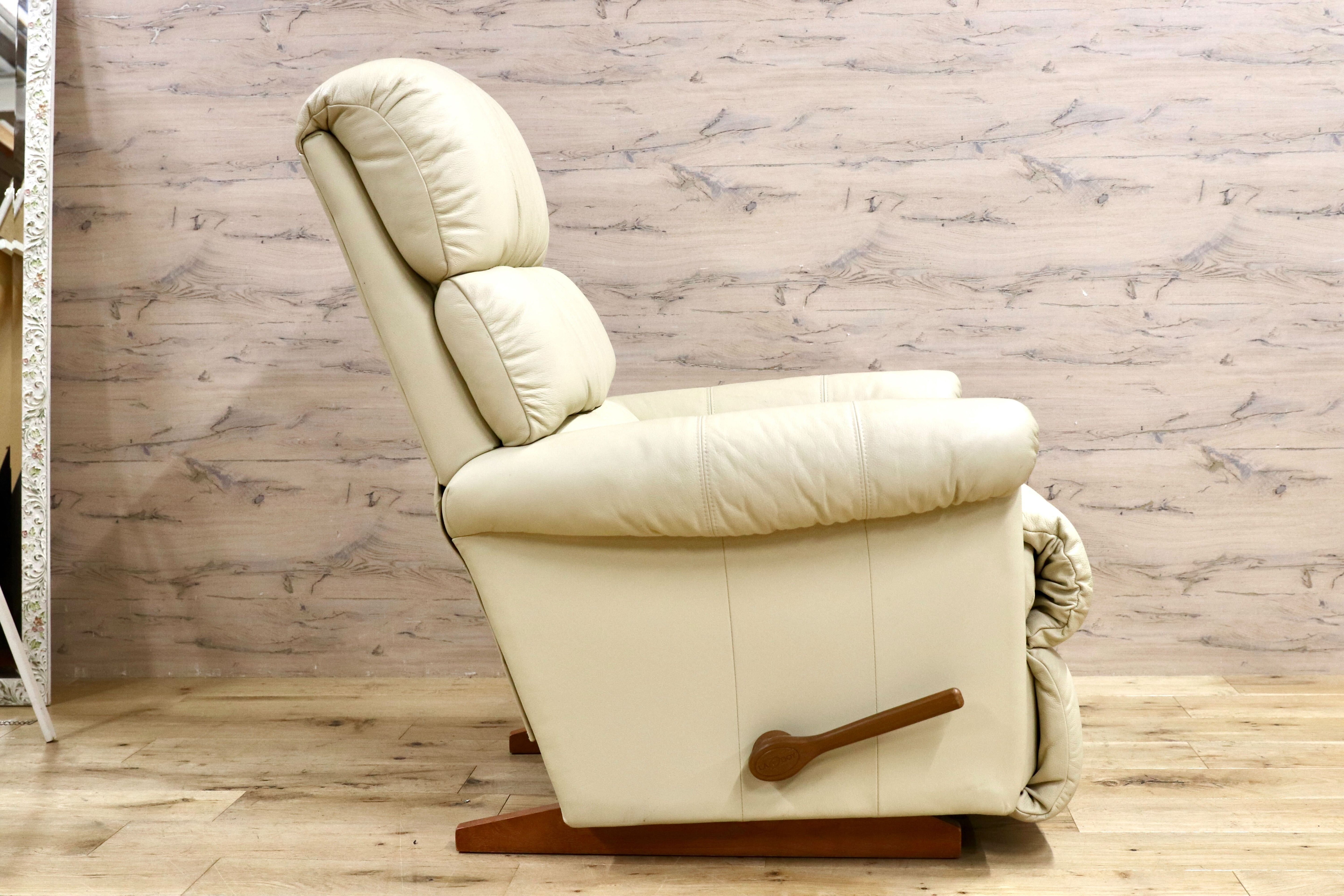 GMIS420○La-Z-Boy / レイジーボーイ リクライニングチェア 1人掛けソファ シングルソファ 本革 クリーム色 アメリカ 横浜ダニエル取扱い