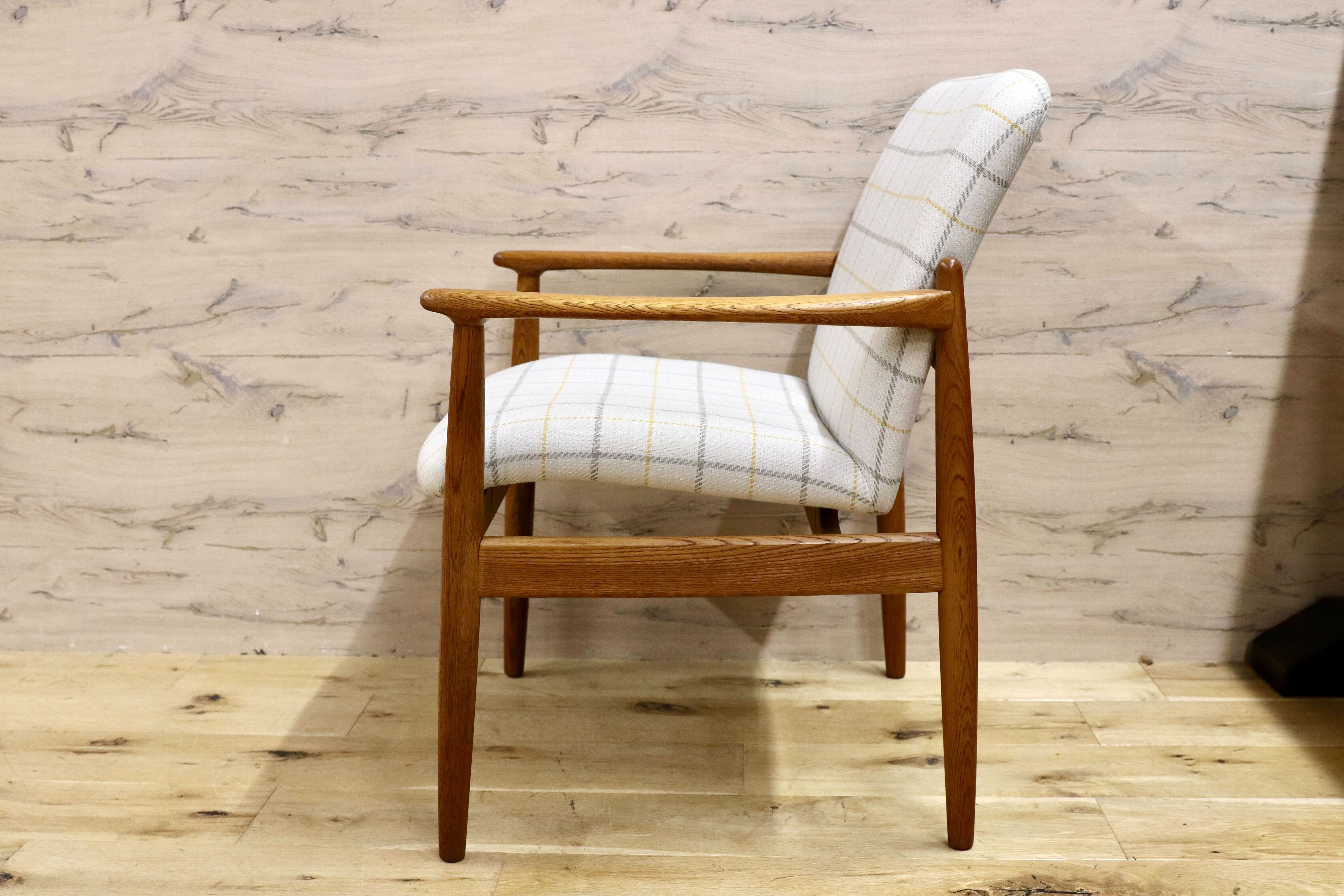 GMHK3C○オールドカリモク karimoku アームチェア 椅子 ラウンジチェア ダイニングチェア 楢無垢材 北欧スタイル ヴィンテージ リペア済