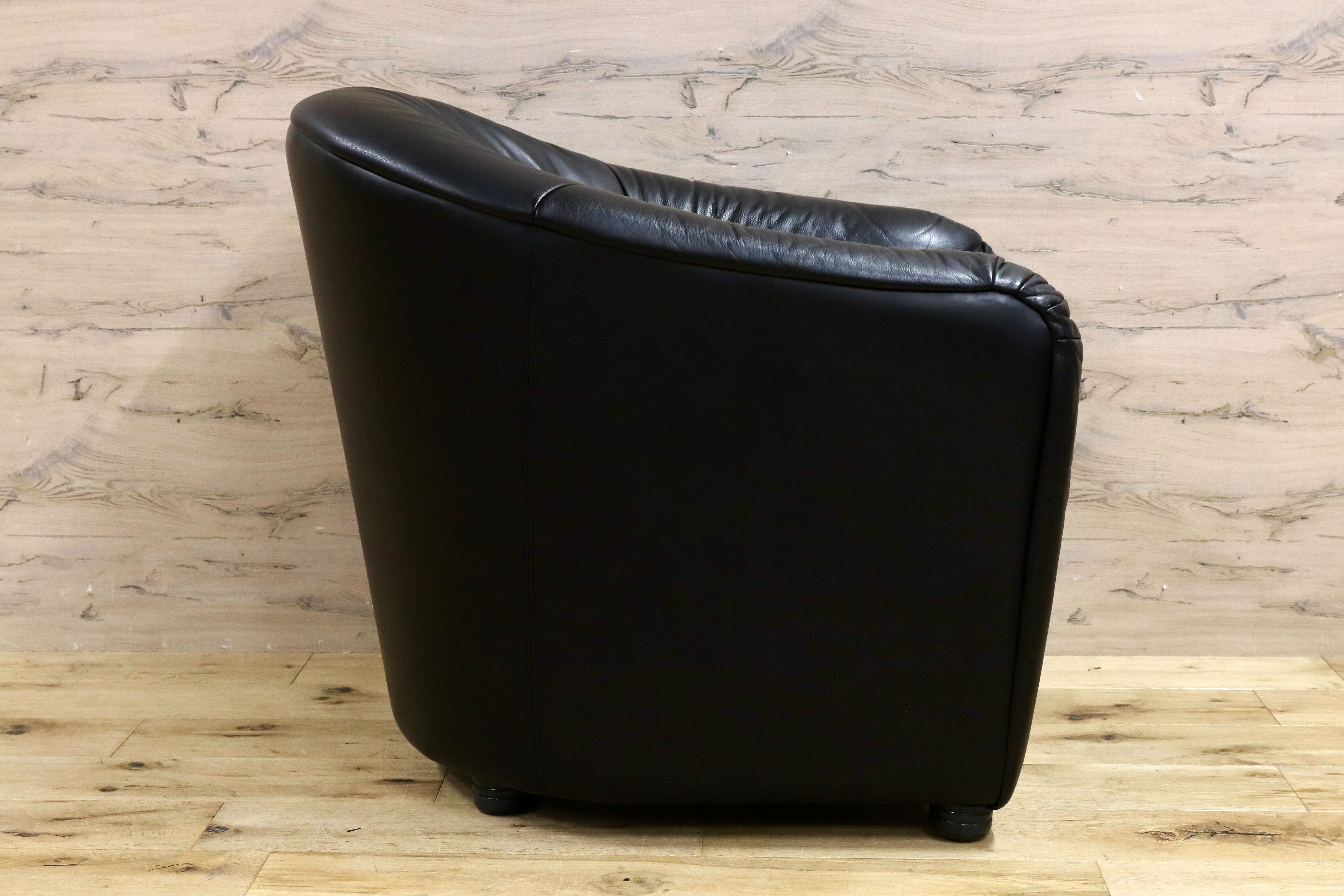 GMHN385F○HUKLA / フクラ 1人掛けソファ ラウンジチェア パーソナルチェア 黒 総革 IDC大塚家具 デザイナーズ ドイツ 約23万