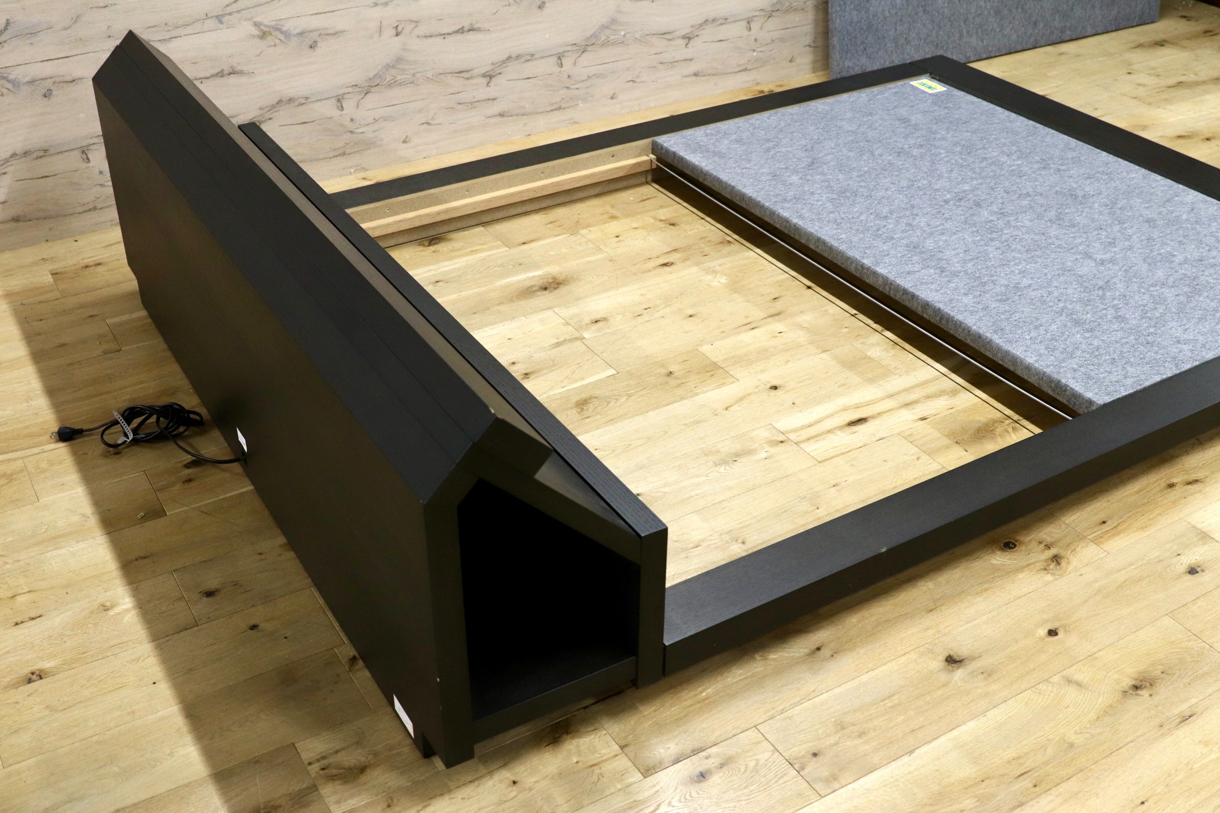GMIK106○dreambed / ドリームベッド × Serta / サータ クイーンベッド マットレスセット LED照明付き 約47万 モデルルーム展示品