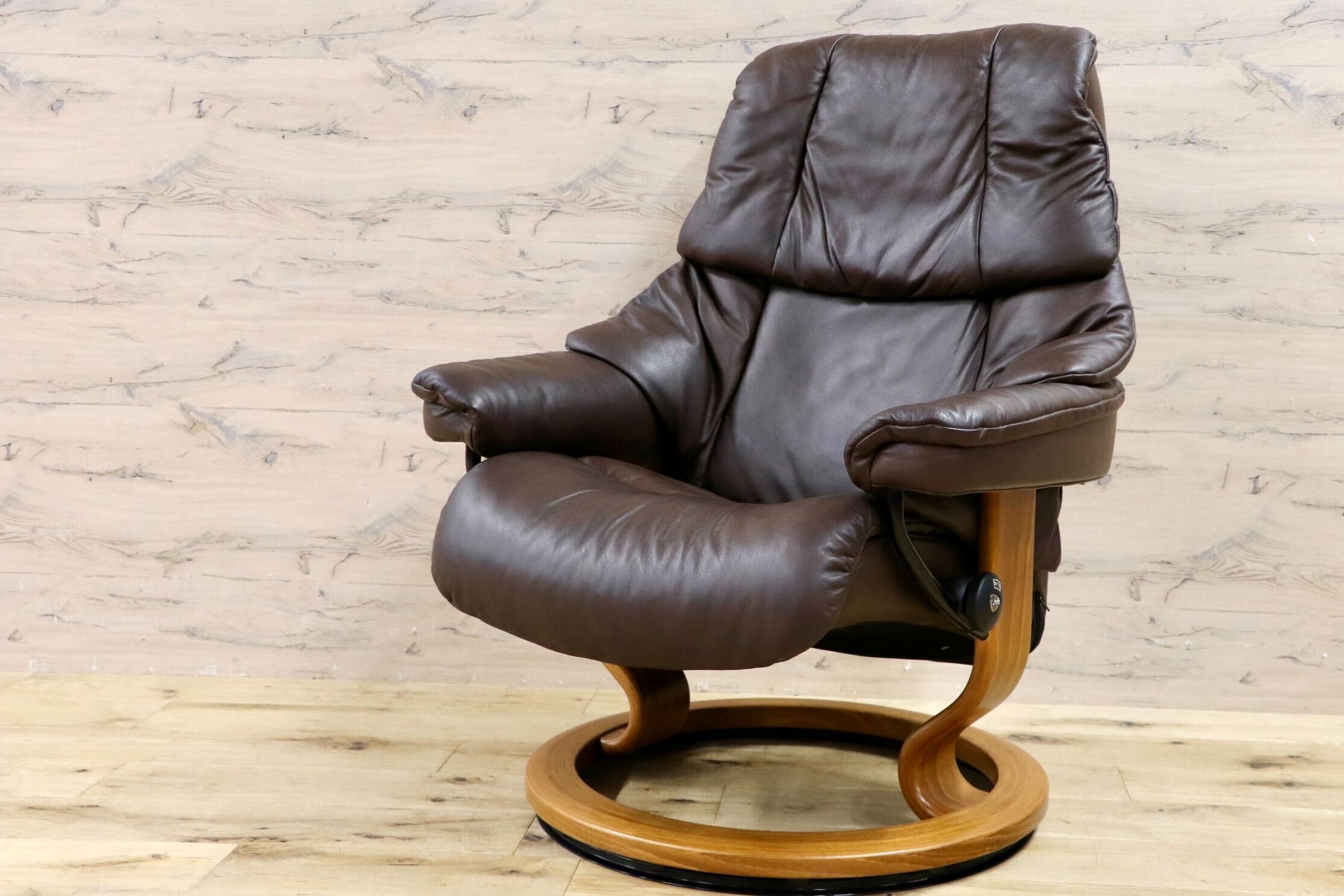 GMHS505○EKORNES / エコーネス RENO ストレスレス レノ S パーソナルチェア リクライニングチェア 北欧 ノルウェー 本革 チョコレート