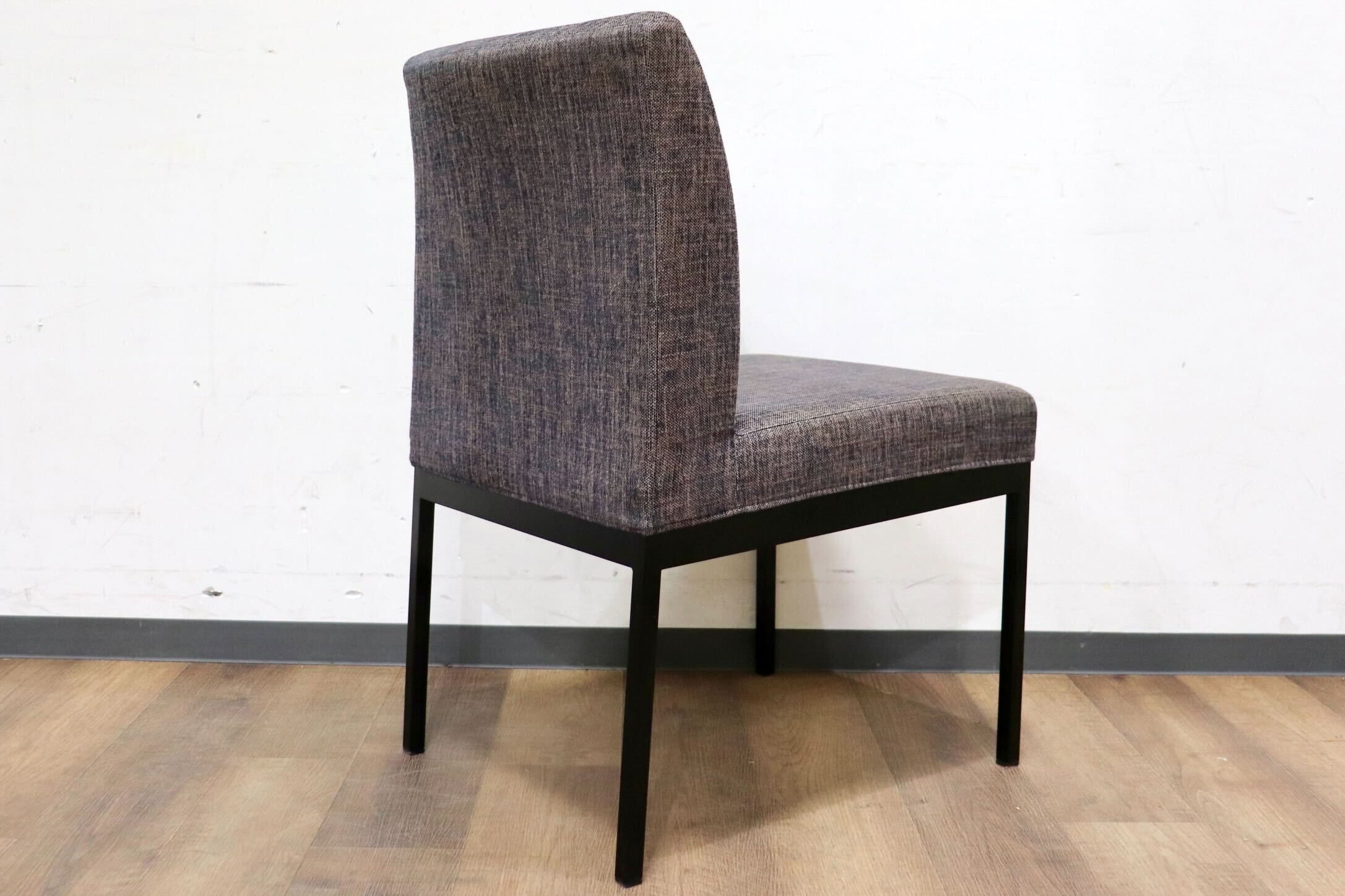 GMGN74C○HUKLA / フクラ HARMONY ハーモニー ダイニングチェア 椅子 ファブリック カバーリング モダン 定価約9万 展示品
