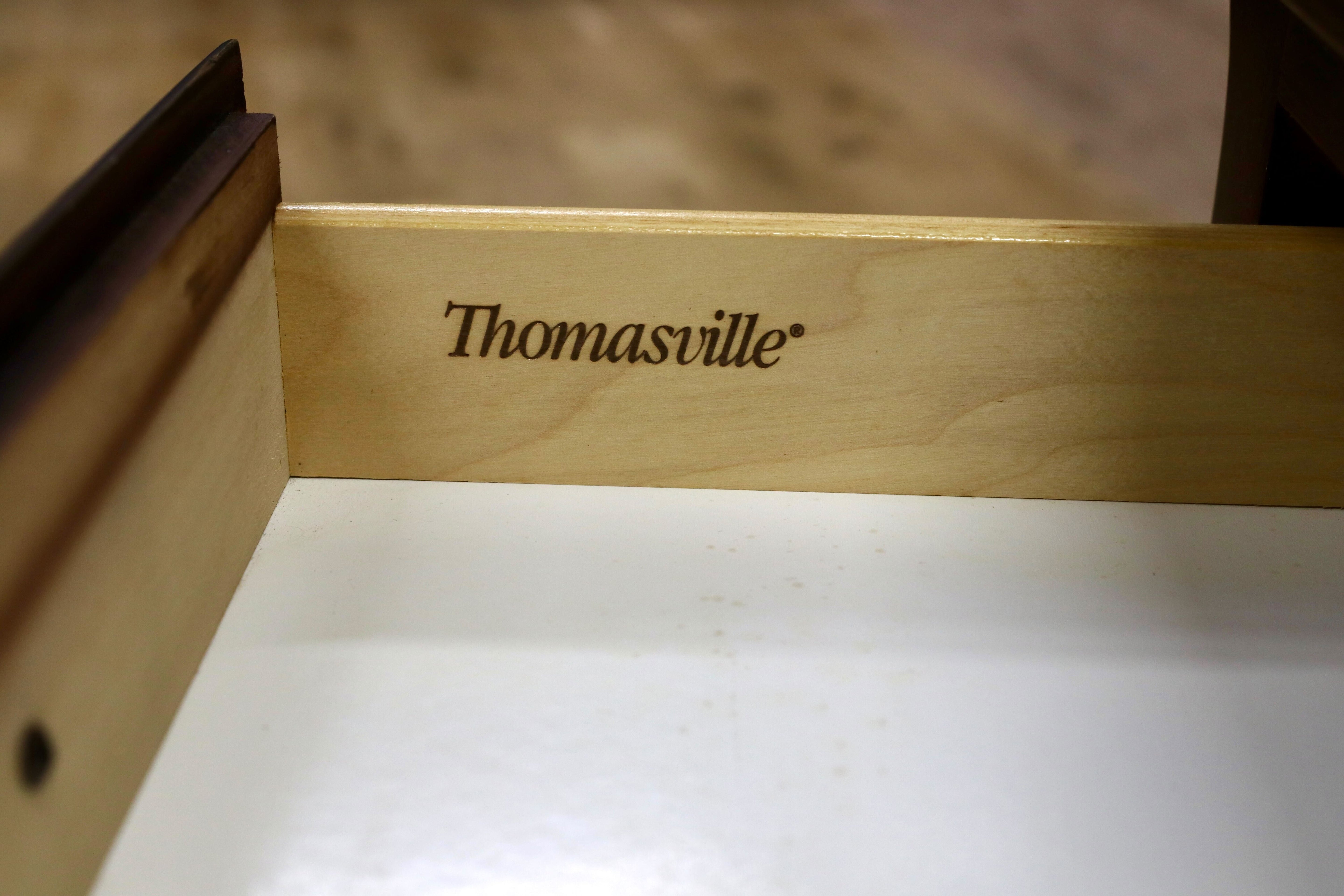 GMHS180A○Thomasville / トーマスビル ナイトテーブル エンドテーブル サイドテーブル 米軍放出家具 アンティーク ヴィンテージ